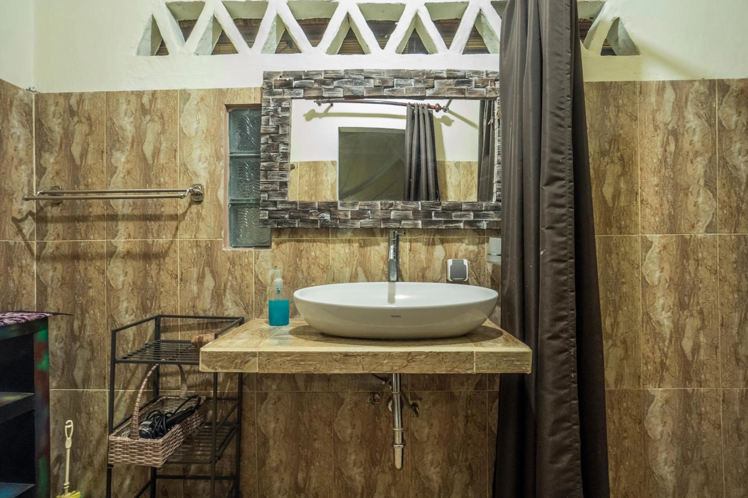 Bathroom in Gajah Biru Bungalows