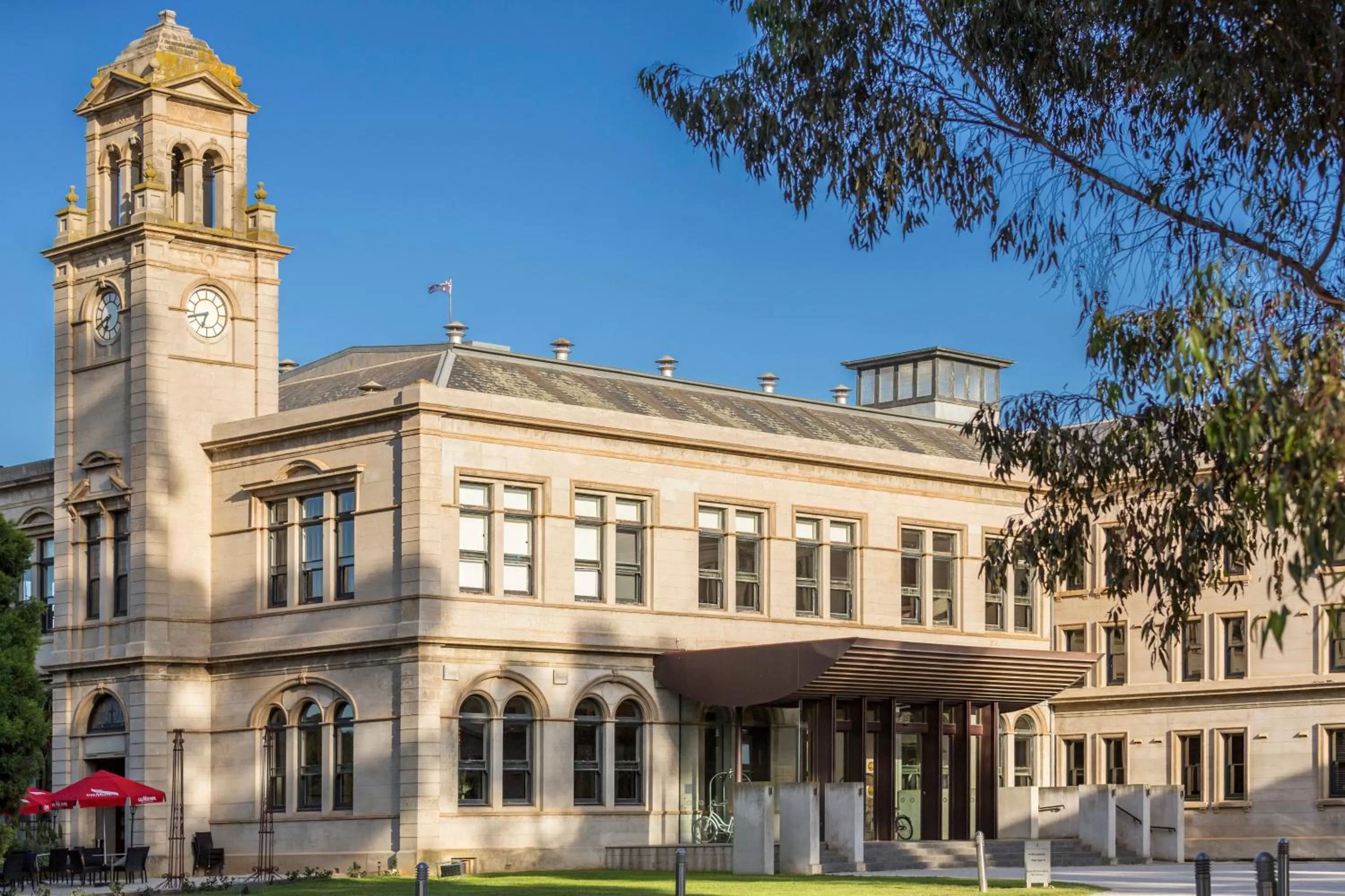 Facade/entrance in Lancemore Mansion Hotel Werribee Park