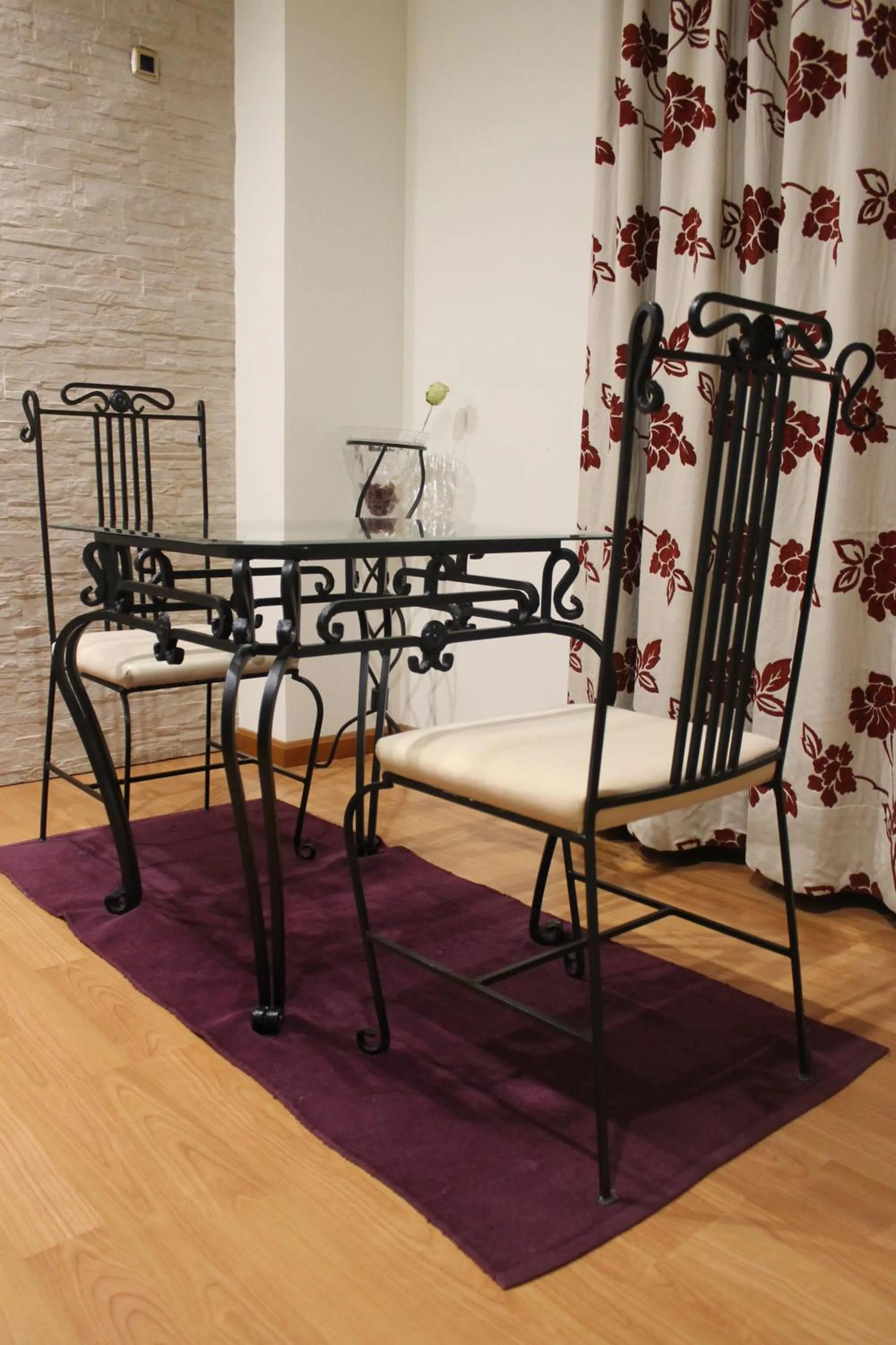 Decorative detail in Hotel El Castillo