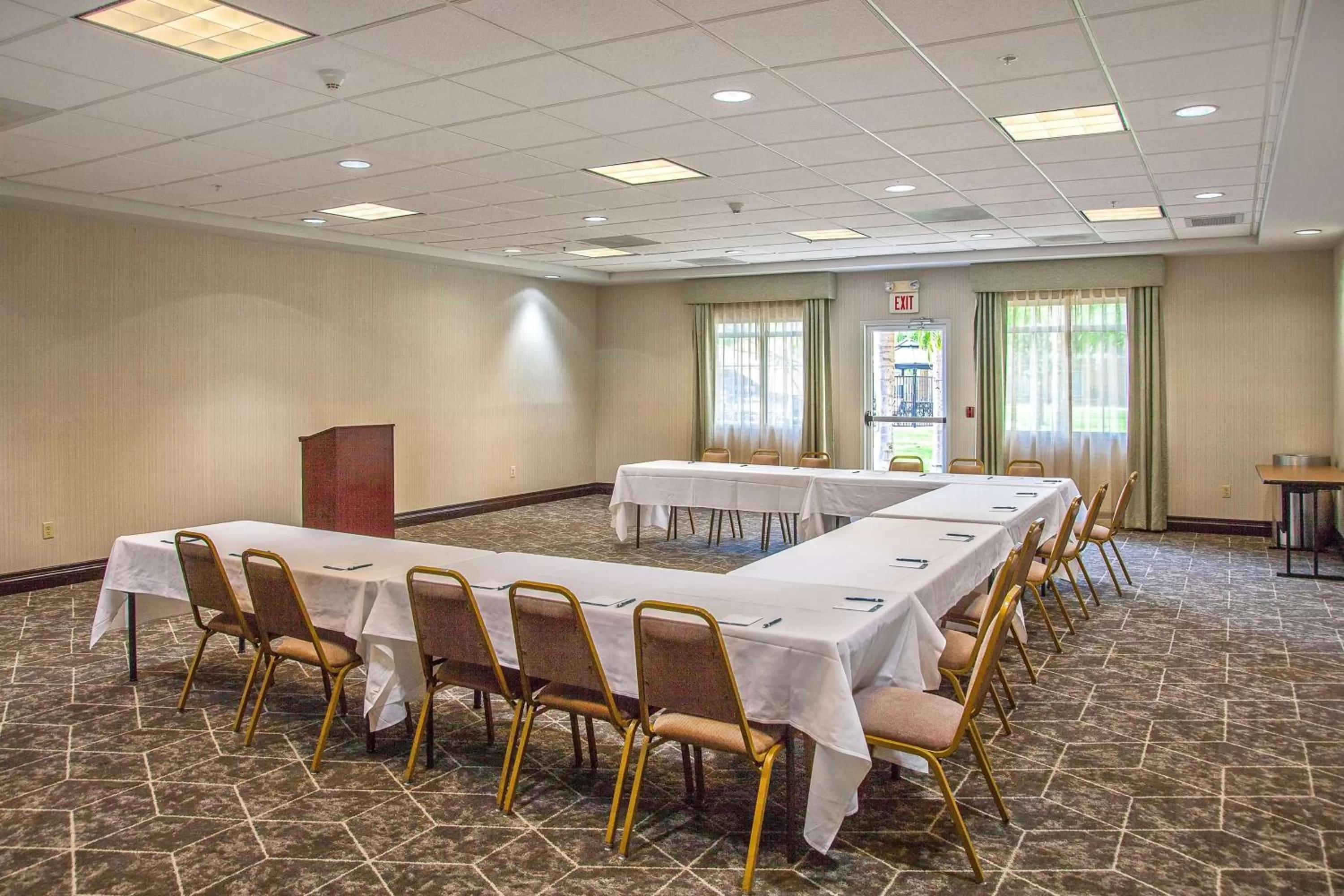 Meeting/conference room in Homewood Suites Bakersfield