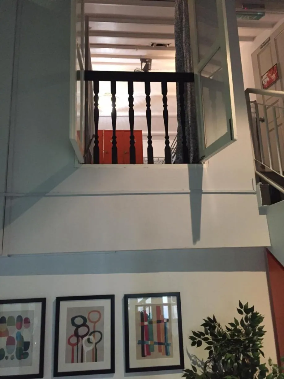 Communal lounge/ TV room in Royal Lodge @ Pagoda Street