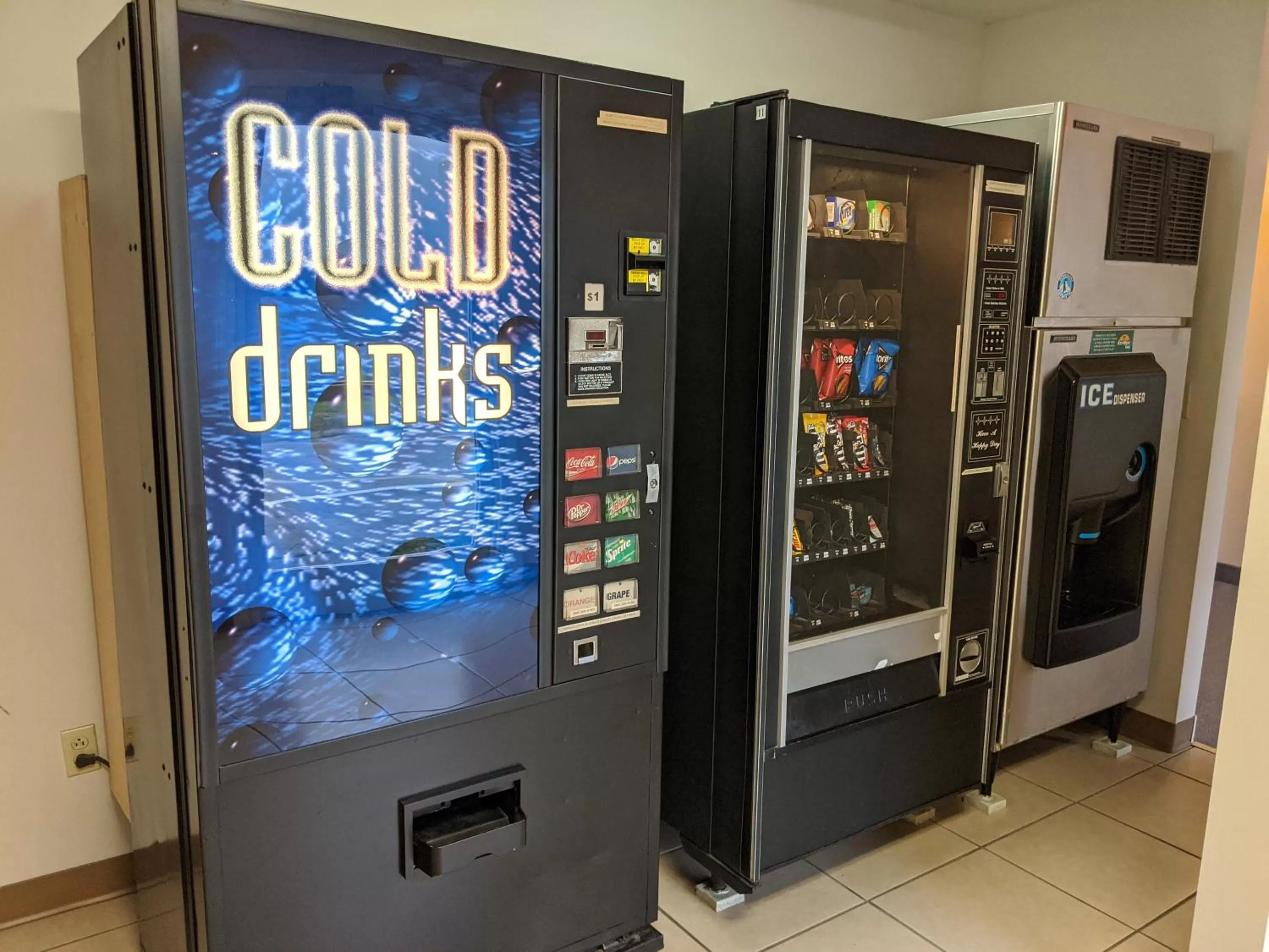 Food and drinks in Quality Inn Hamilton