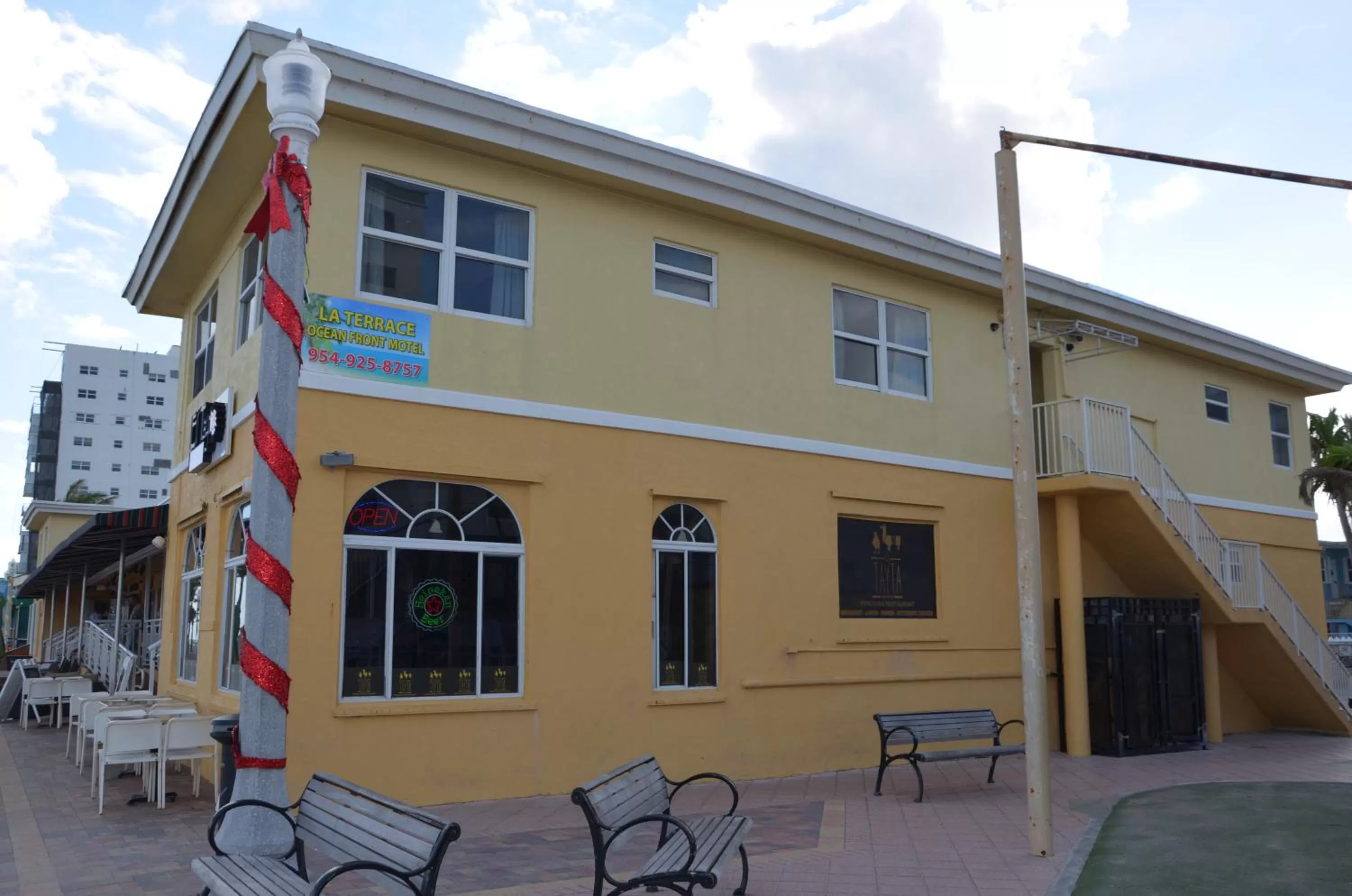 Property building in La Terrace Oceanfront