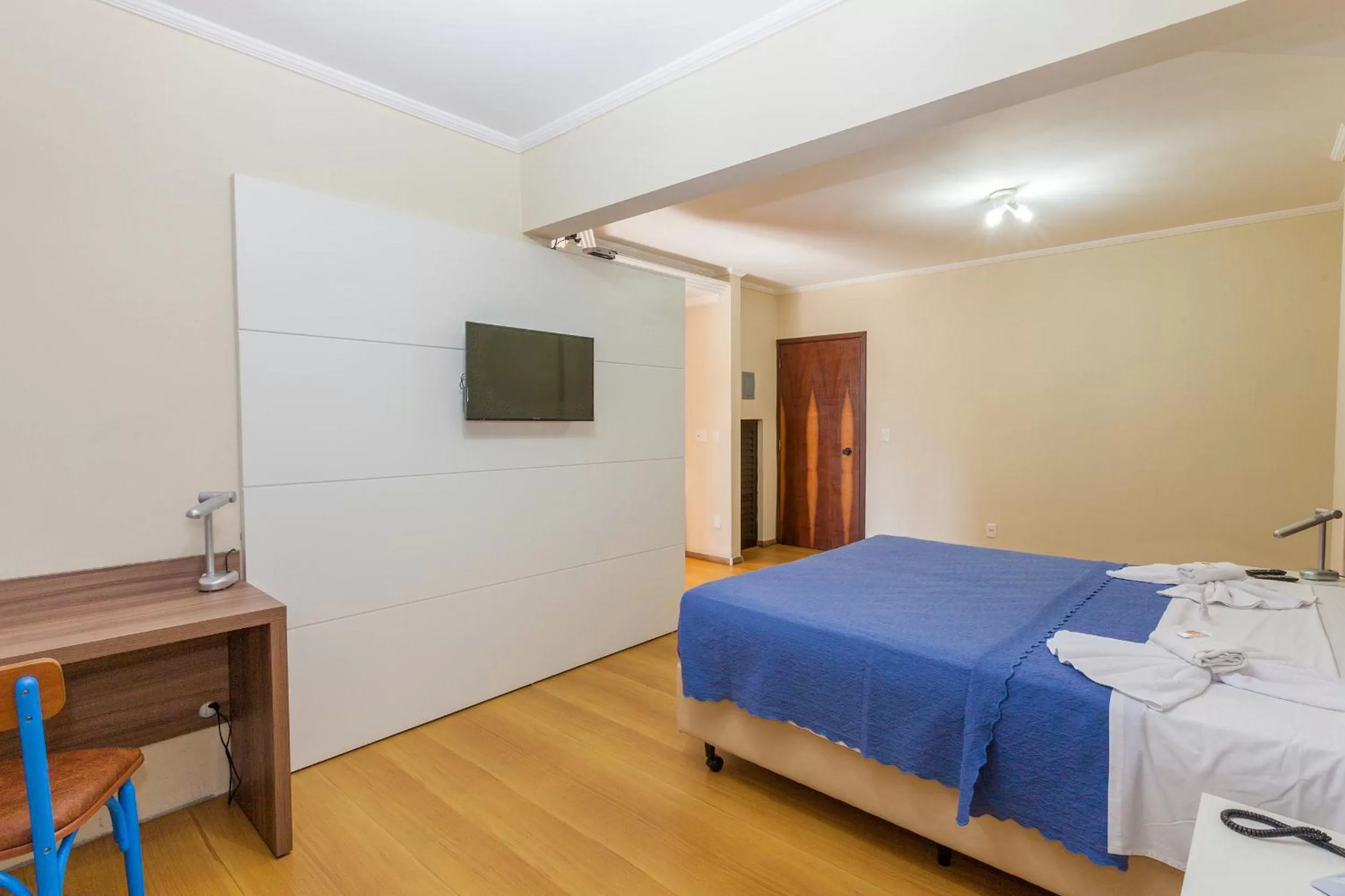 Bedroom, Bed in Hotel Letto Caxias