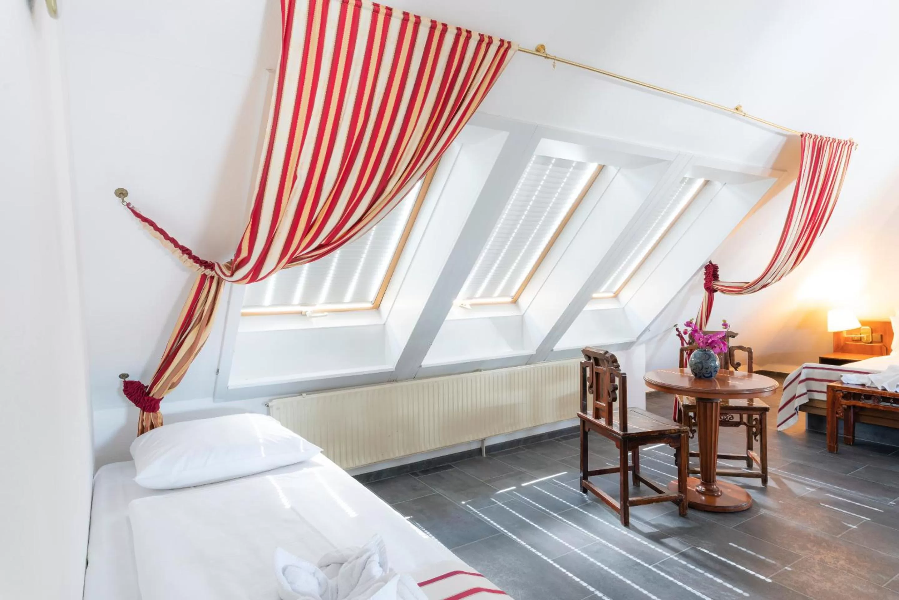 Staff, Bed in Hotel Astoria am Urachplatz