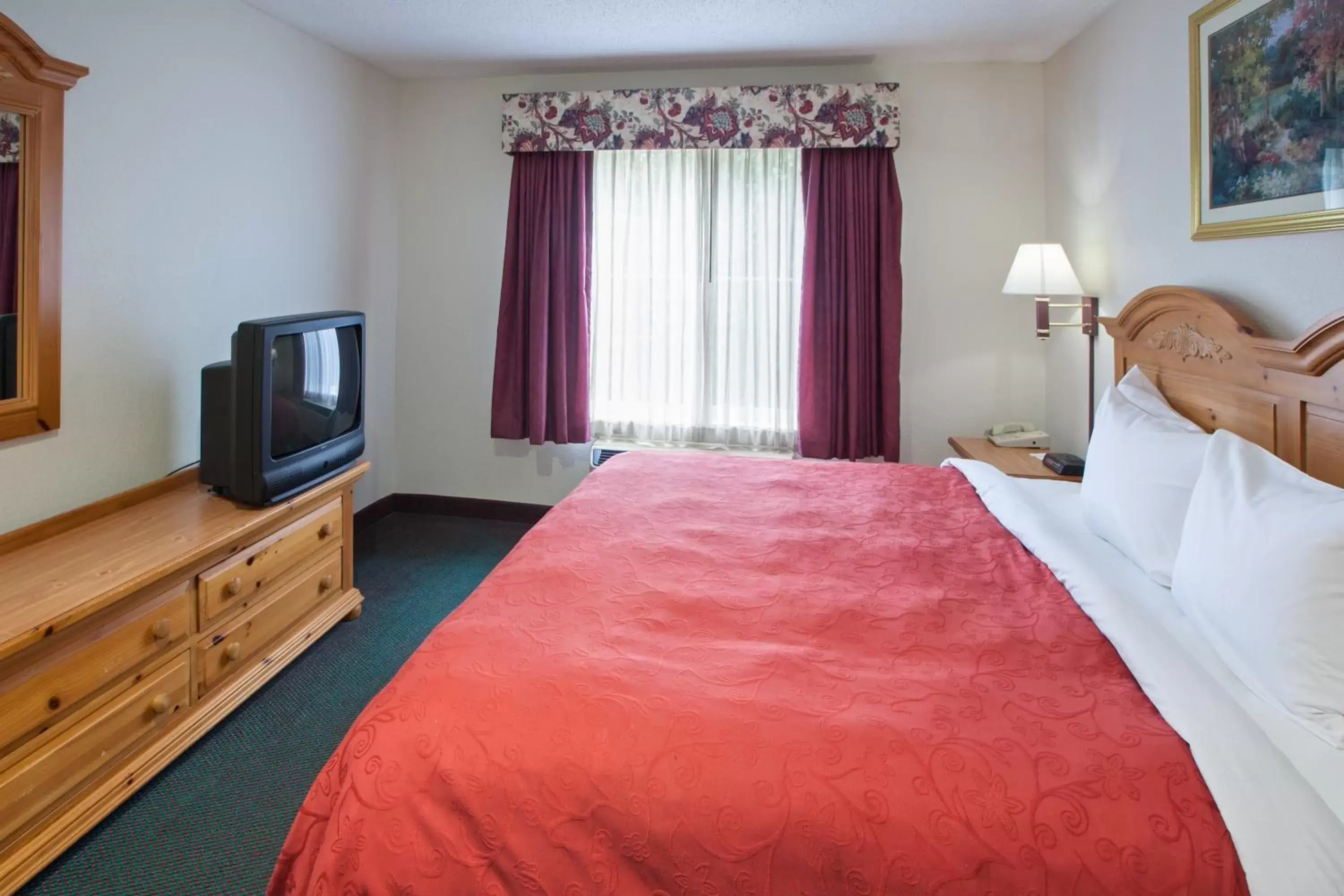 King Room - Disability Access in Country Inn & Suites by Radisson, Indianapolis South, IN King Room - Disability Access in Country Inn & Suites by Radisson, Indianapolis South, IN