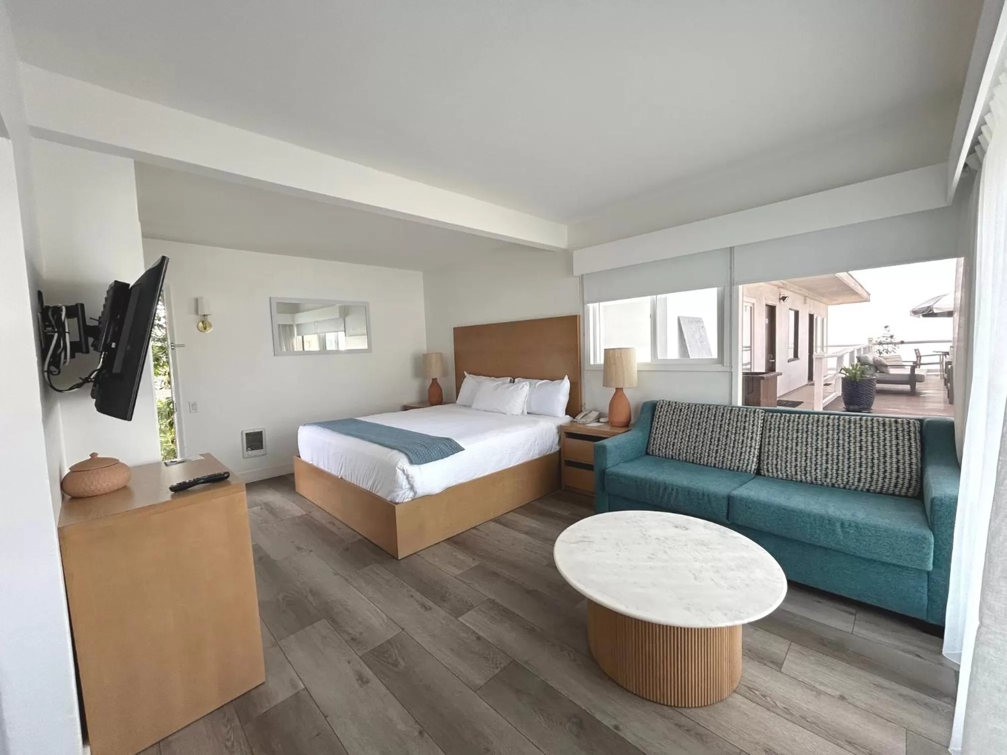 Bed in Capri Laguna on the Beach - A Boutique Hotel