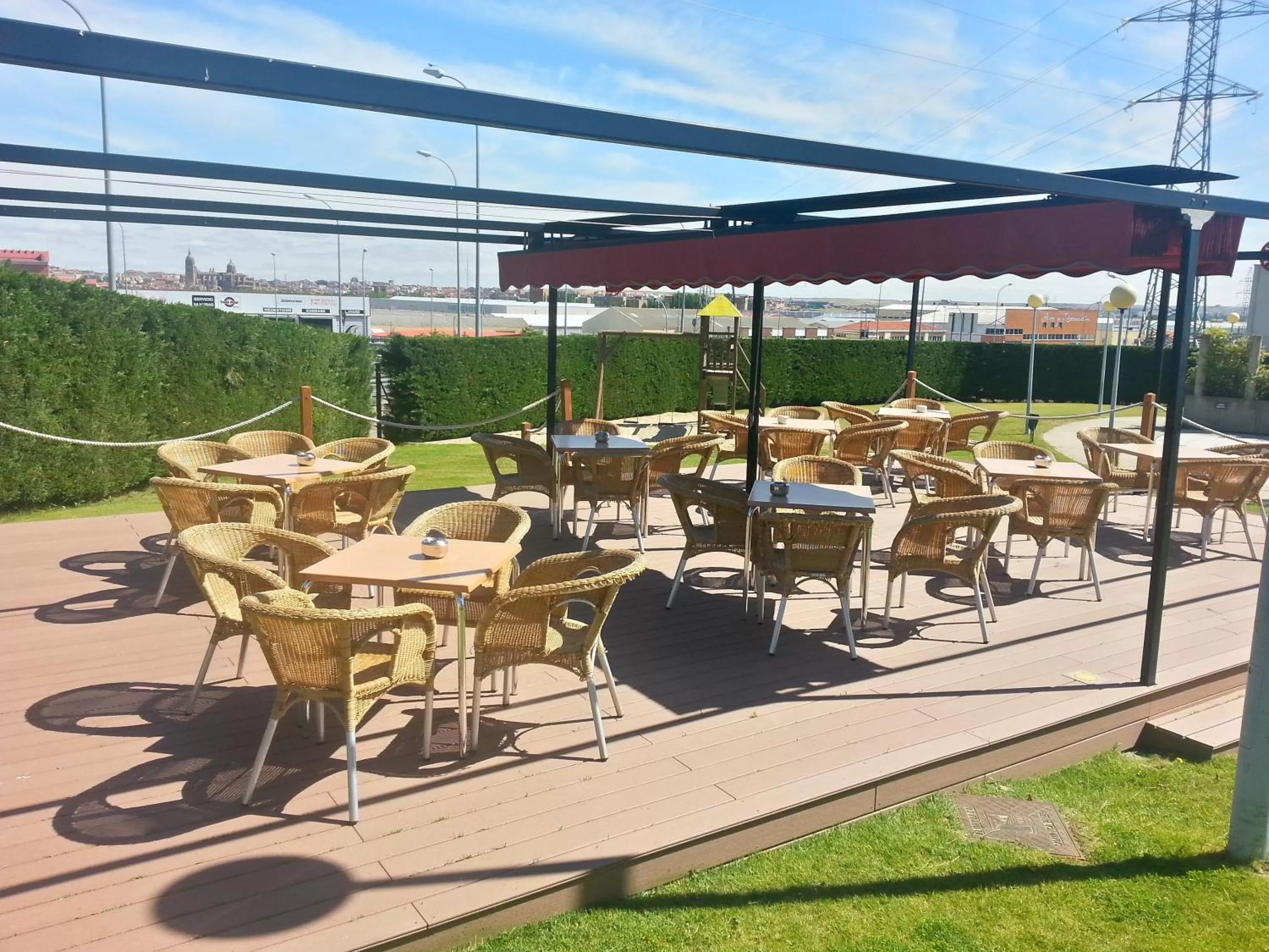 Restaurant/places to eat in Hotel Salamanca Montalvo