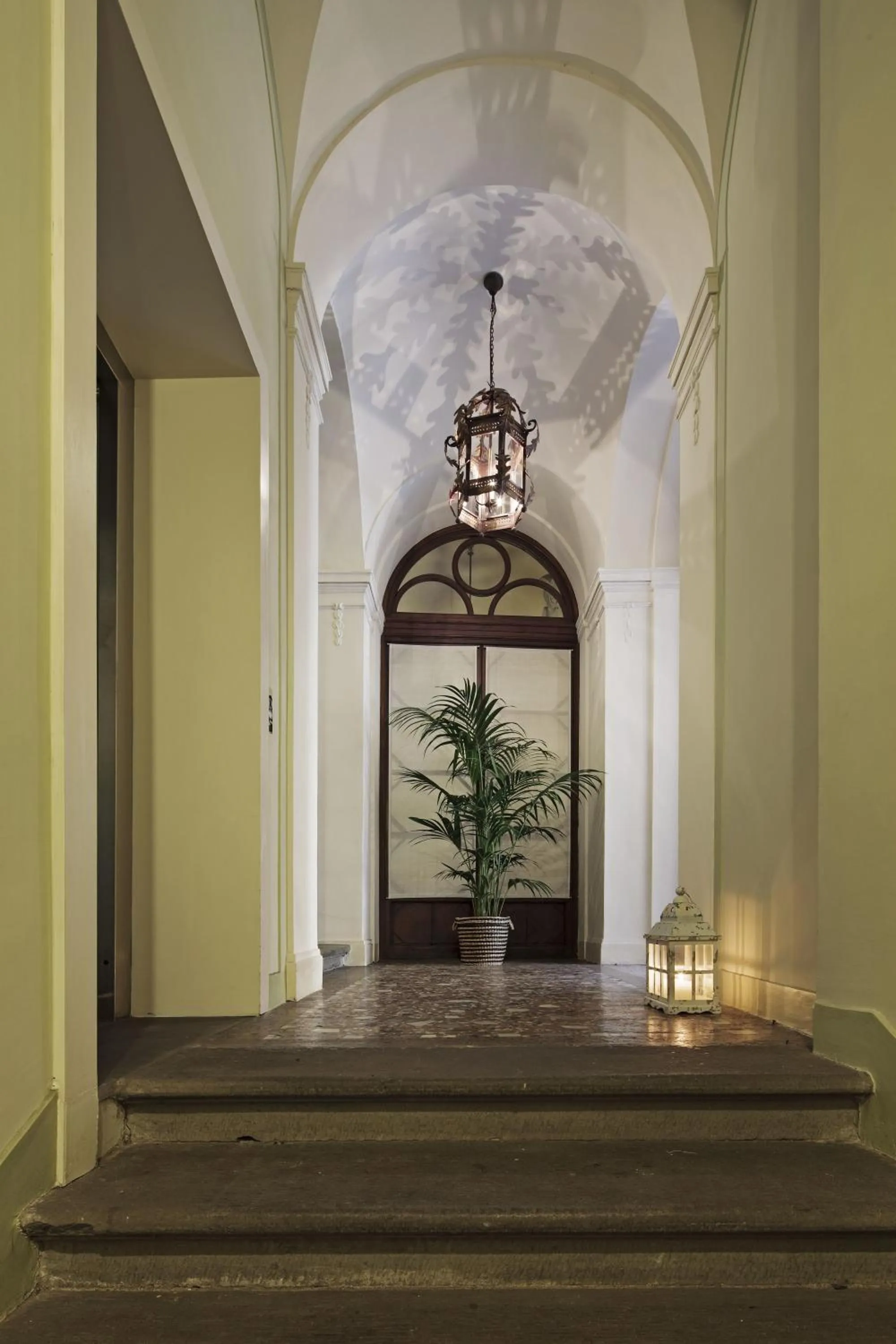 Facade/entrance in Al Palazzo del Marchese di Camugliano Residenza d'Epoca