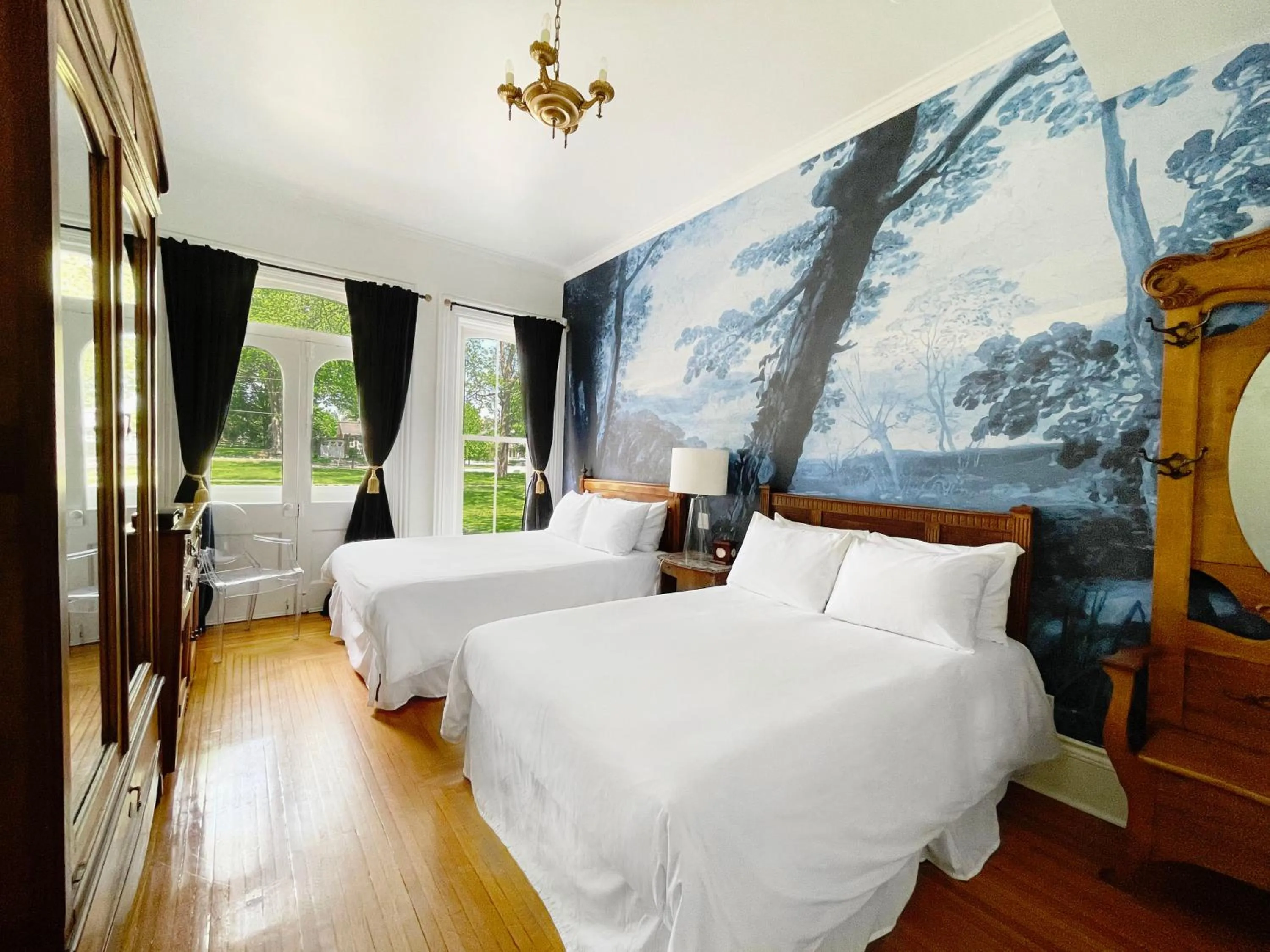 Bedroom, Bed in Merrill House