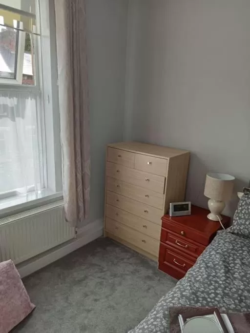 hair dresser, Bed in Private rooms with breakfast in Bishop Auckland