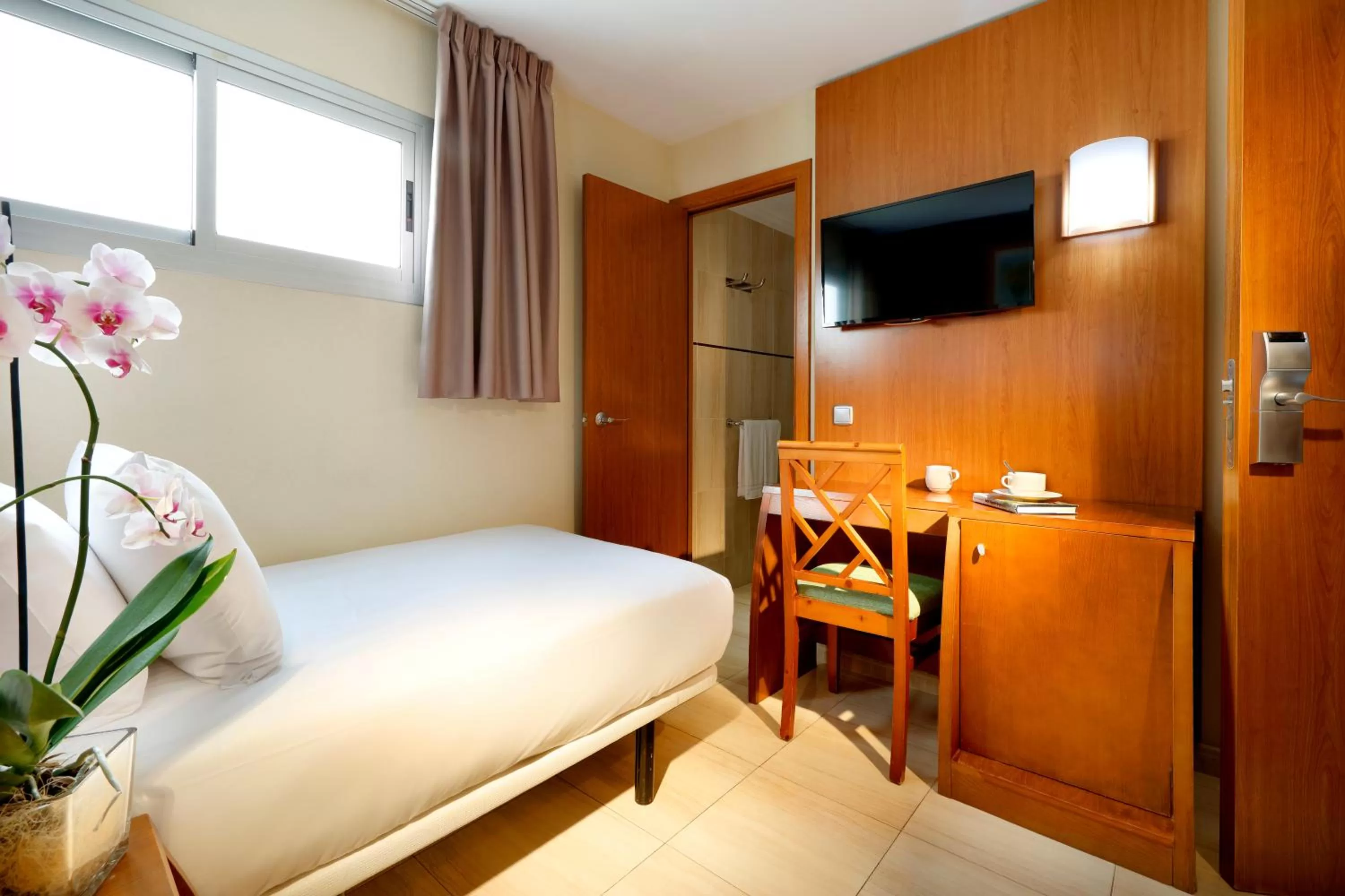 Bedroom, Bed in Crisol Alisios Canteras