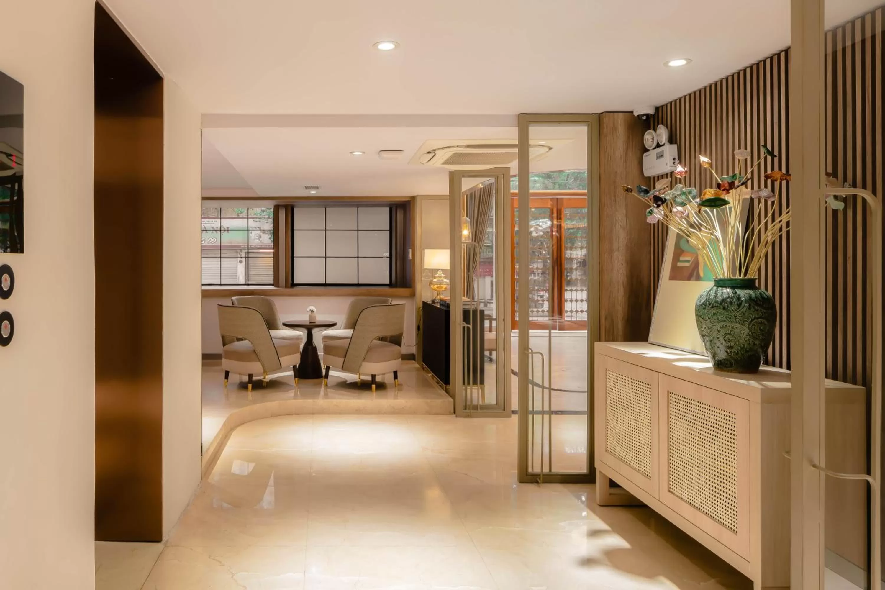 elevator in Hanoi Le Jardin Hotel & Spa