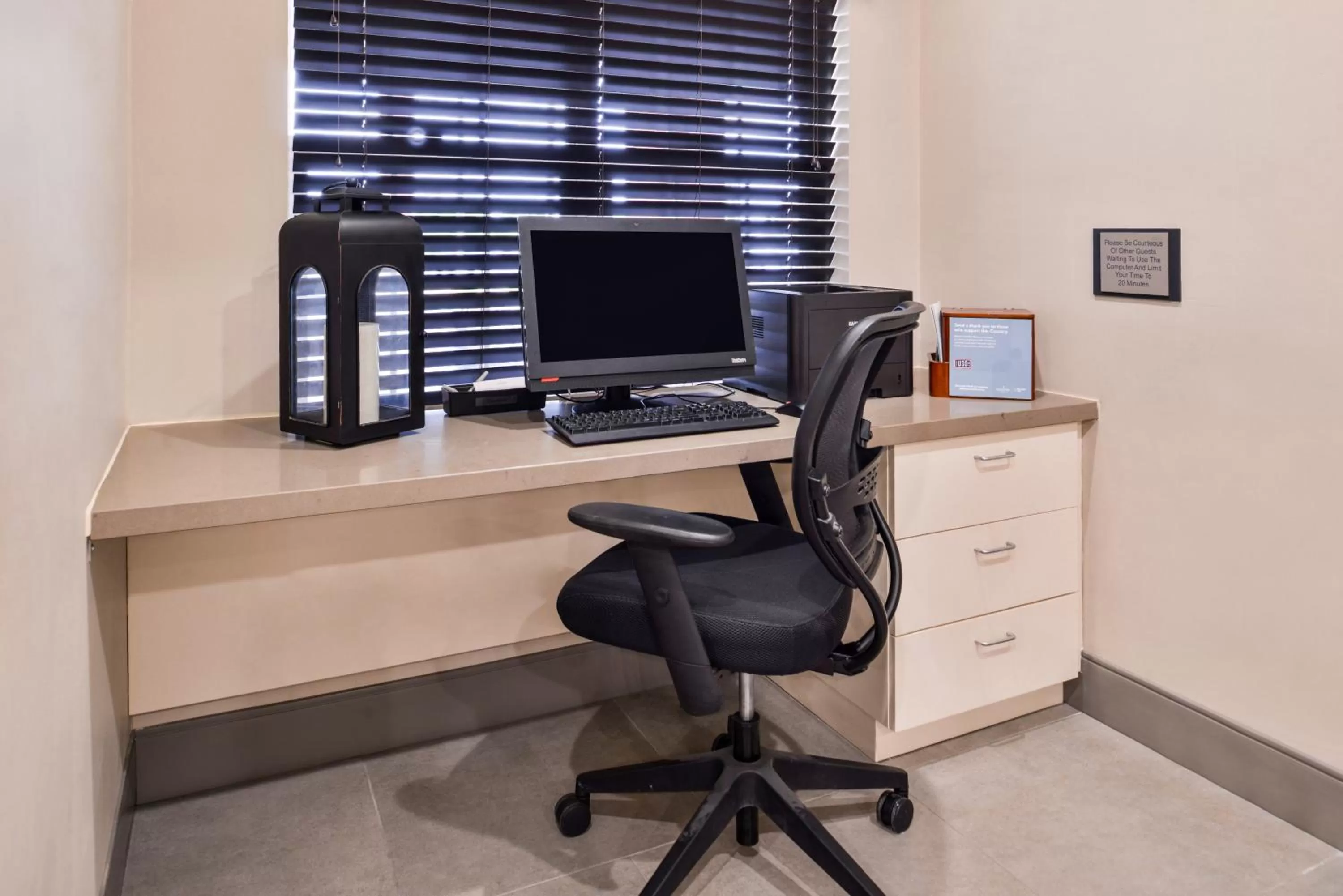 Business facilities in Country Inn & Suites by Radisson, Tinley Park, IL