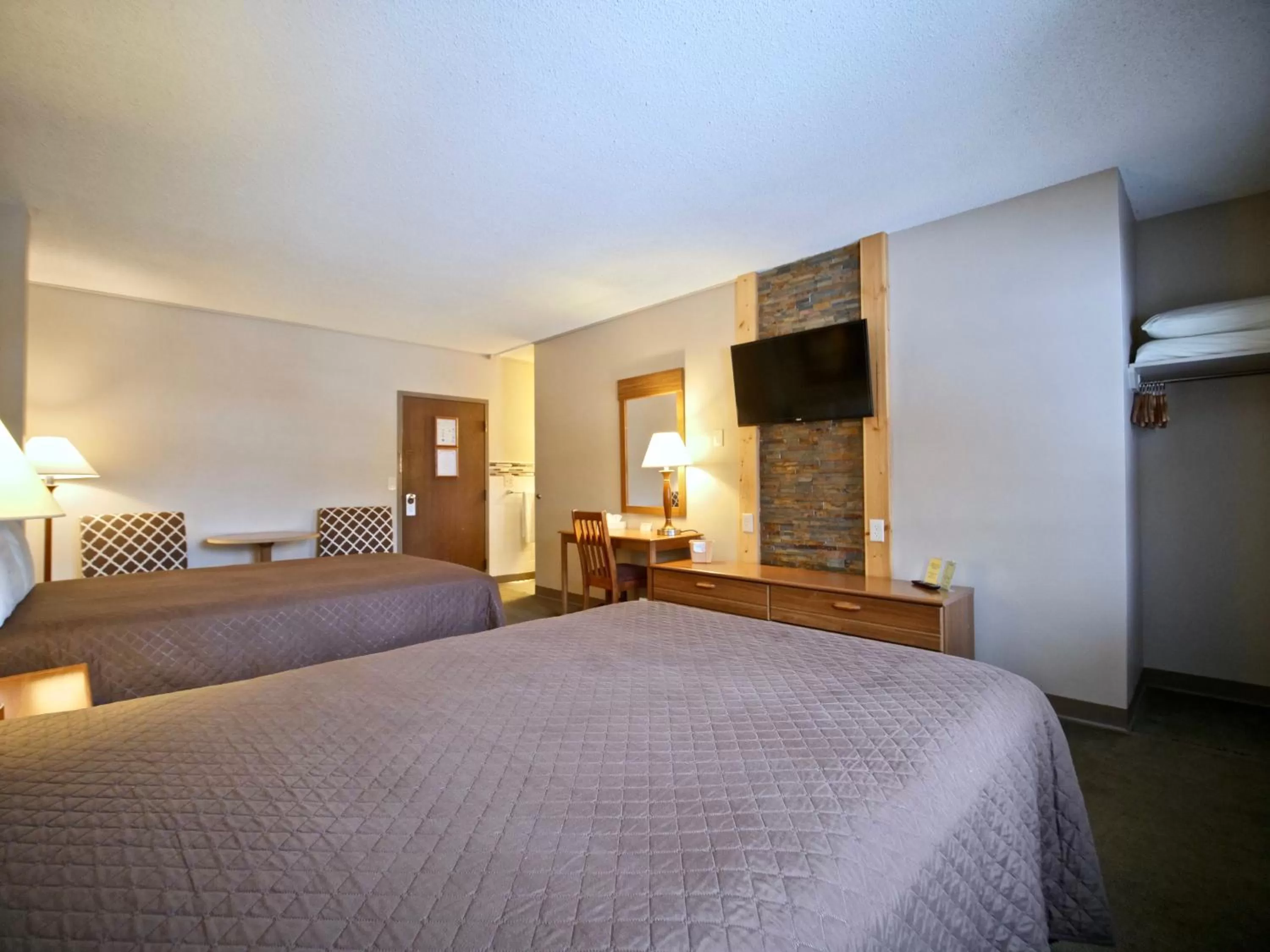 Bed in Caberfae Peaks Ski & Golf Resort