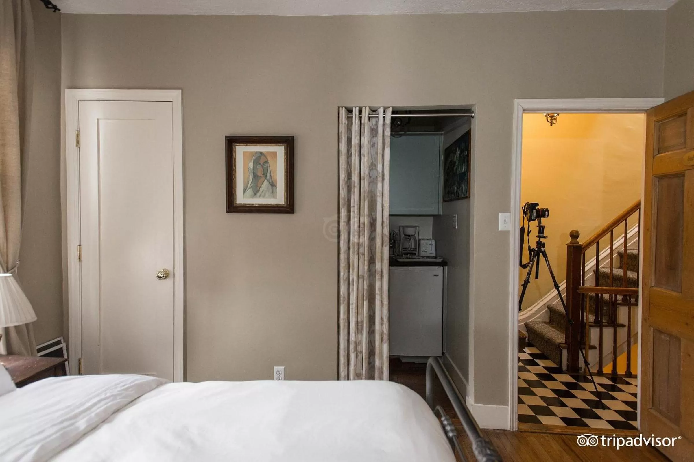 Bed in Incentra Village Hotel