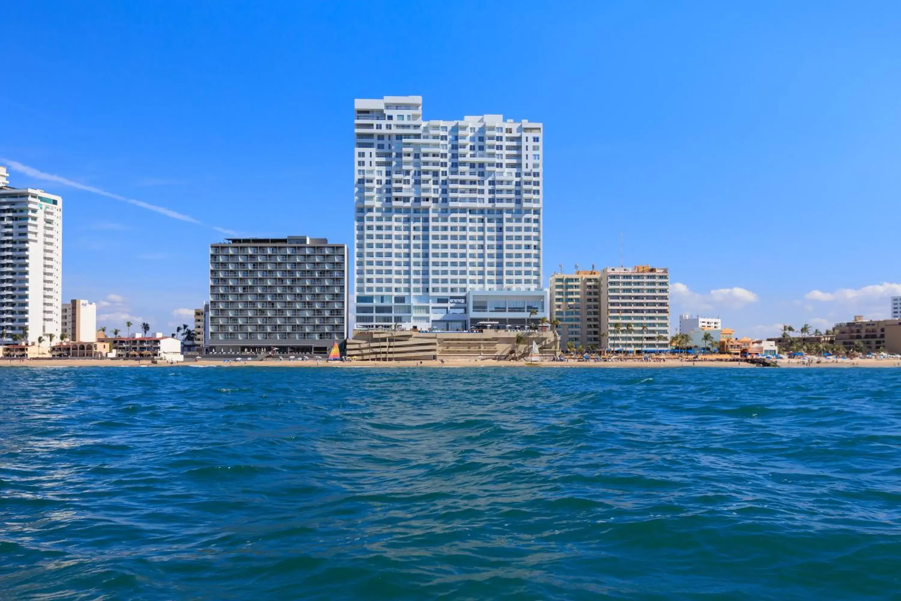 Courtyard by Marriott Mazatlan Beach Resort Courtyard by Marriott Mazatlan Beach Resort