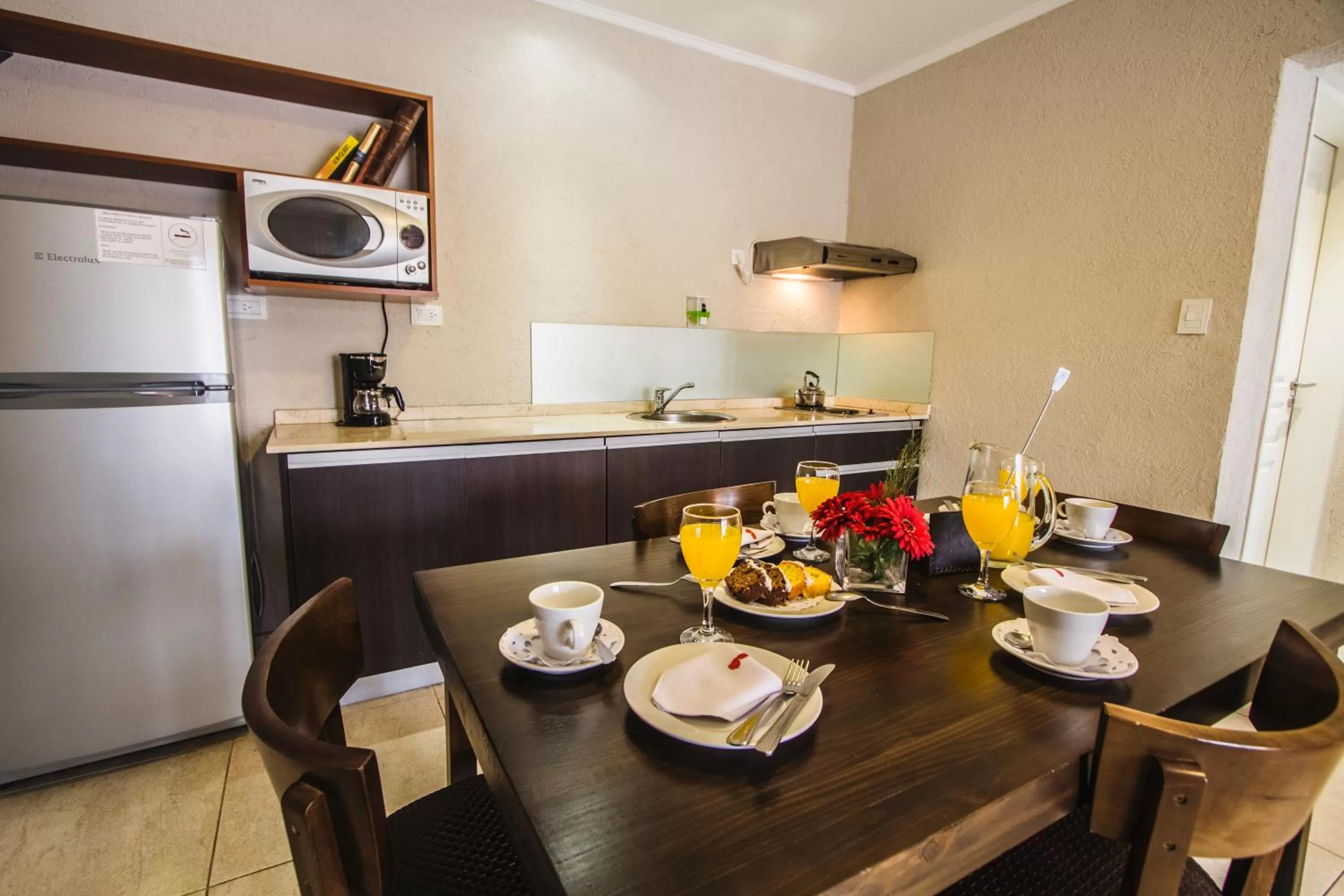 Kitchen or kitchenette in BlackStone Apart Boutique Hotel