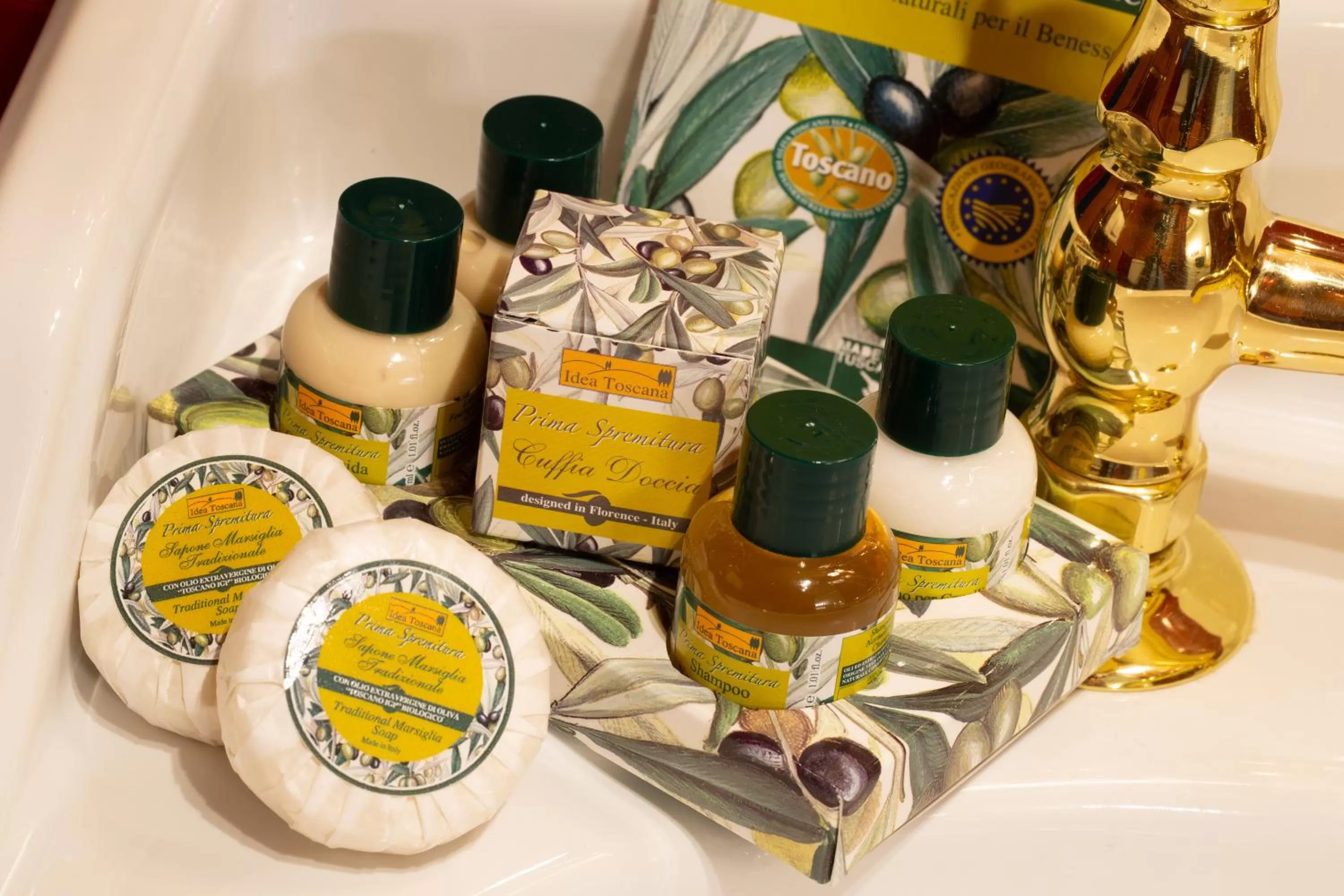 Bathroom in Boutique B&B Torre de' Conti