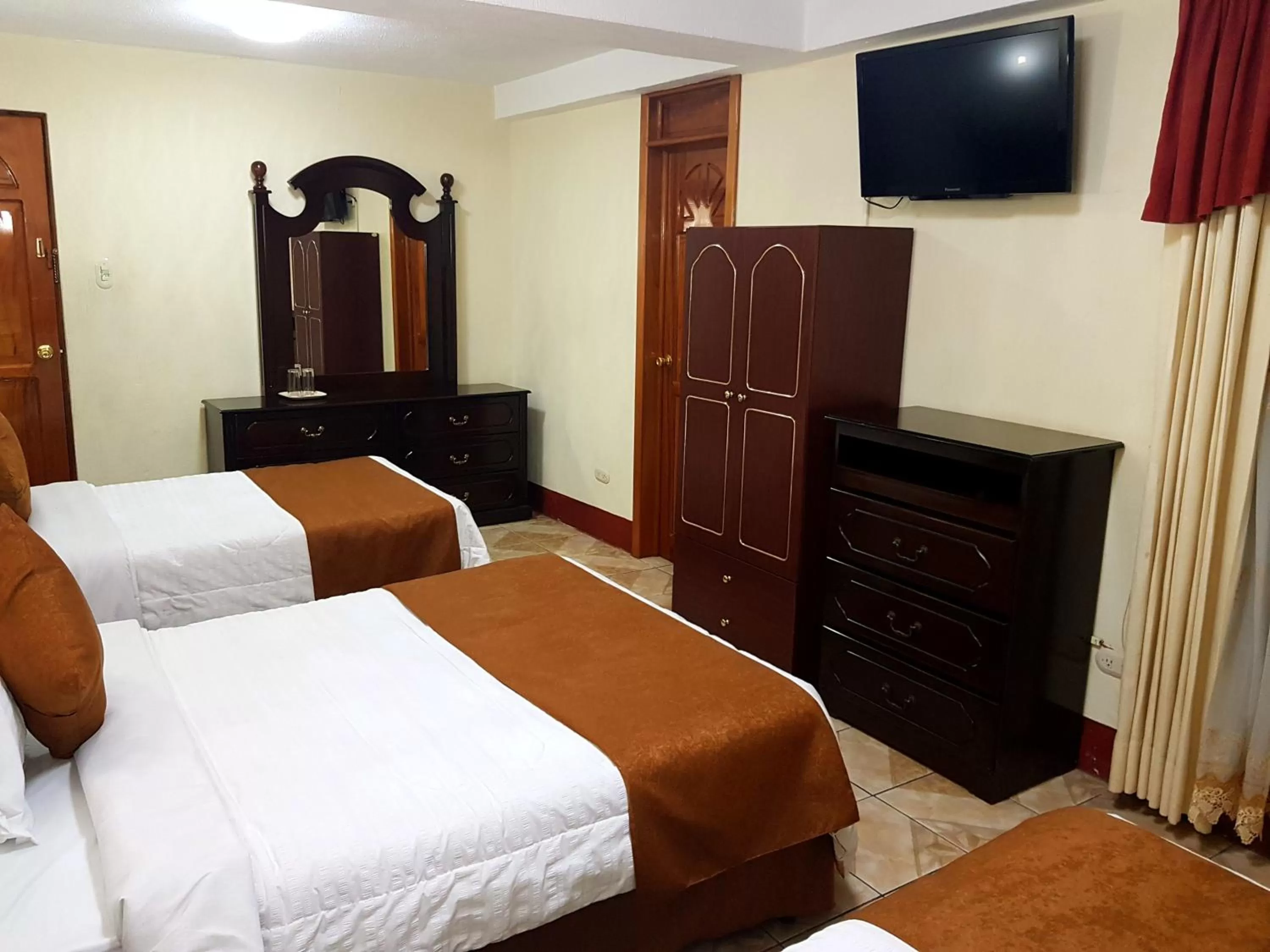 Bed in Hotel Las Americas