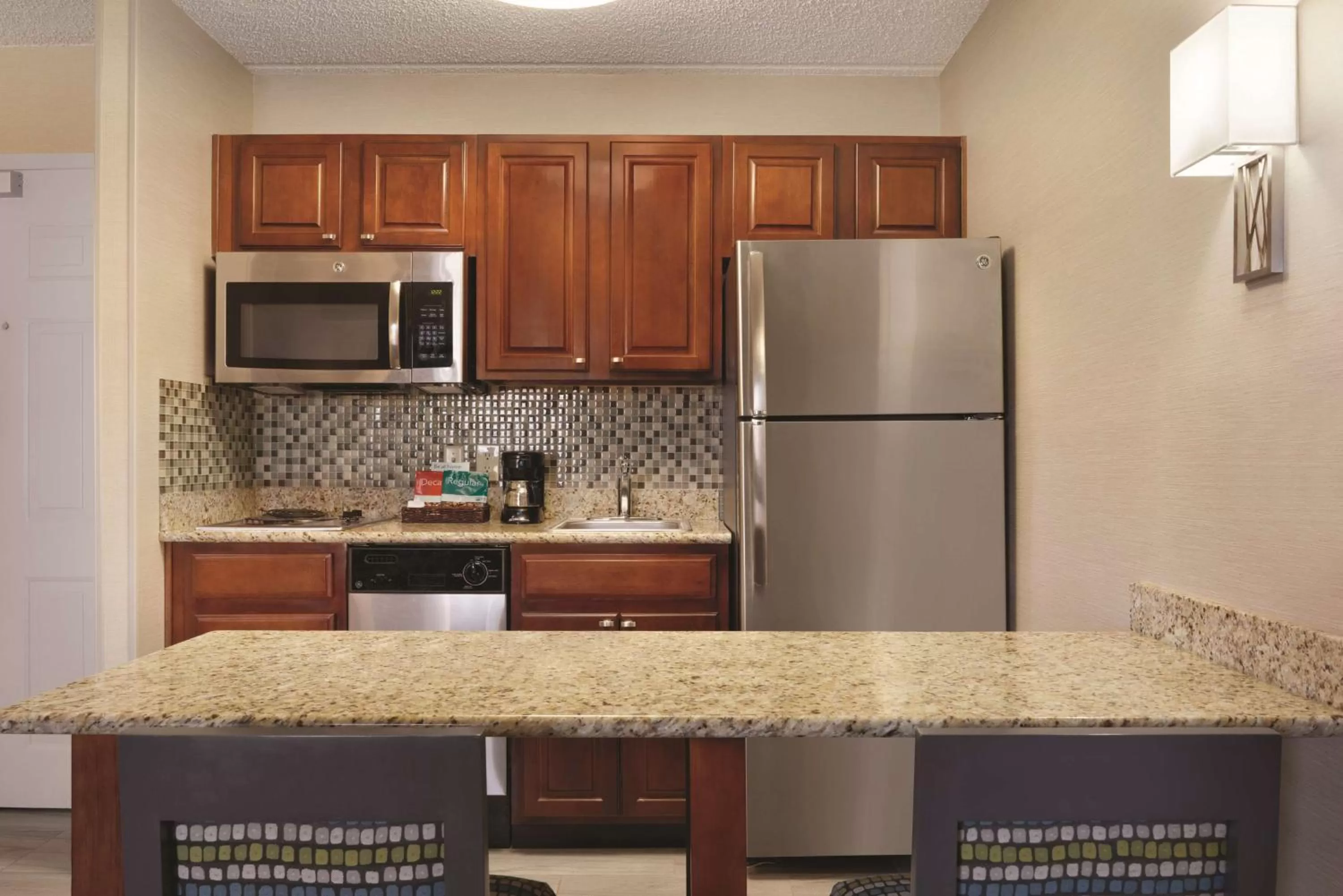 Kitchen or kitchenette in Homewood Suites Williamsburg