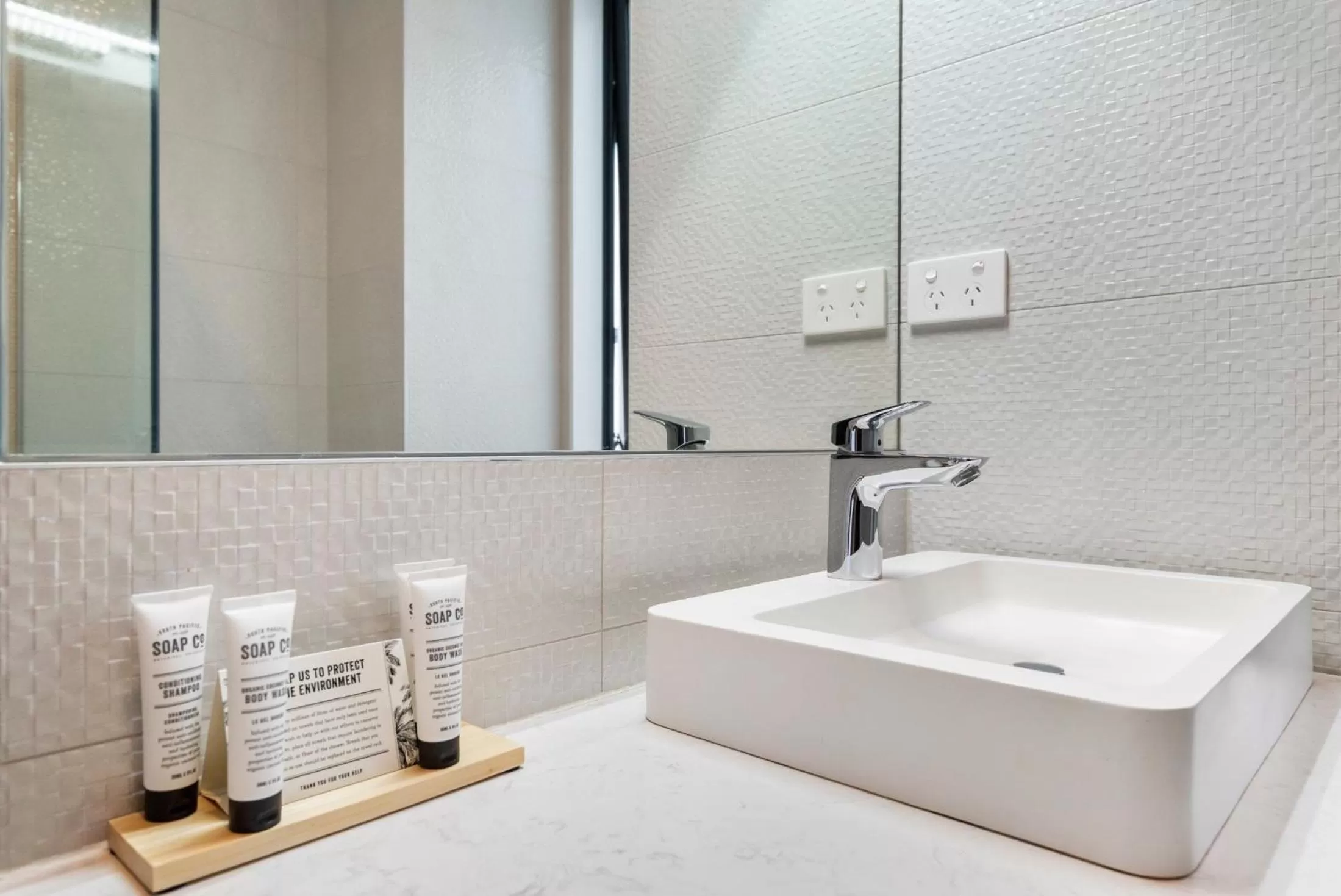 Bathroom in FERNZ Motel & Apartments Birkenhead