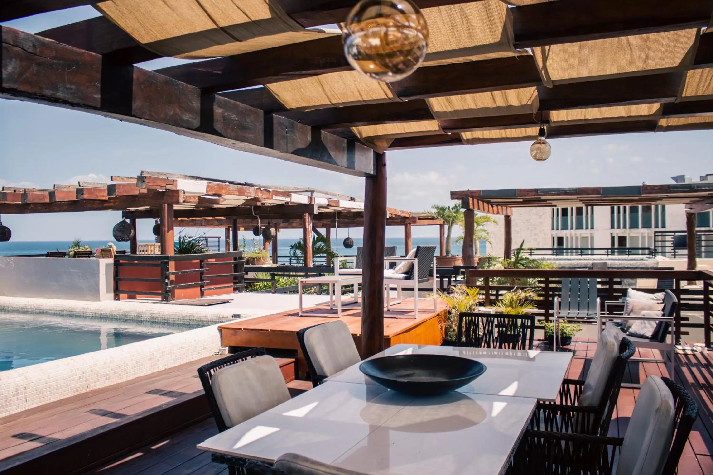 Restaurant/Places to Eat in Aldea Thai