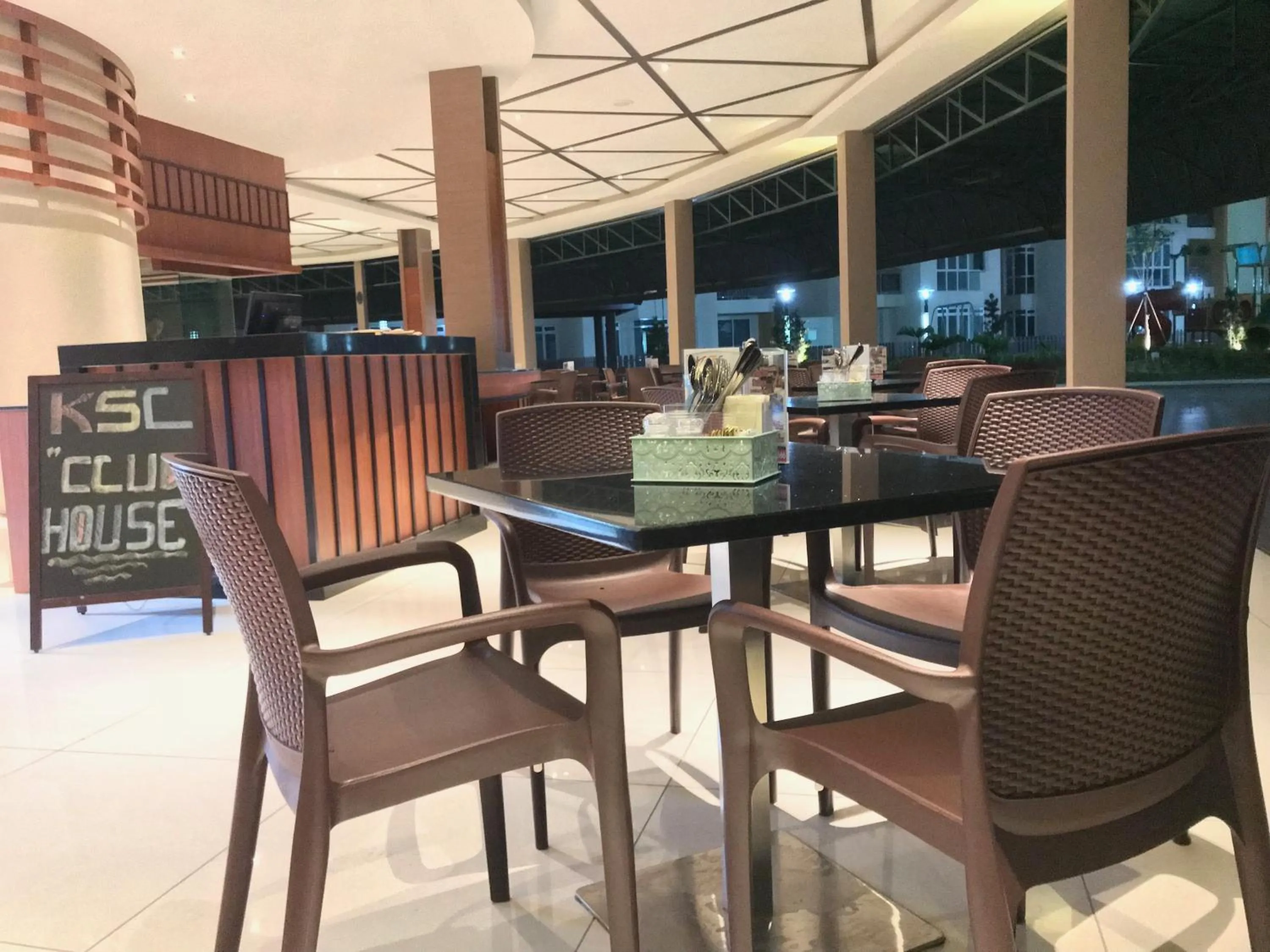 Restaurant/places to eat in KSL Hot Spring Resort