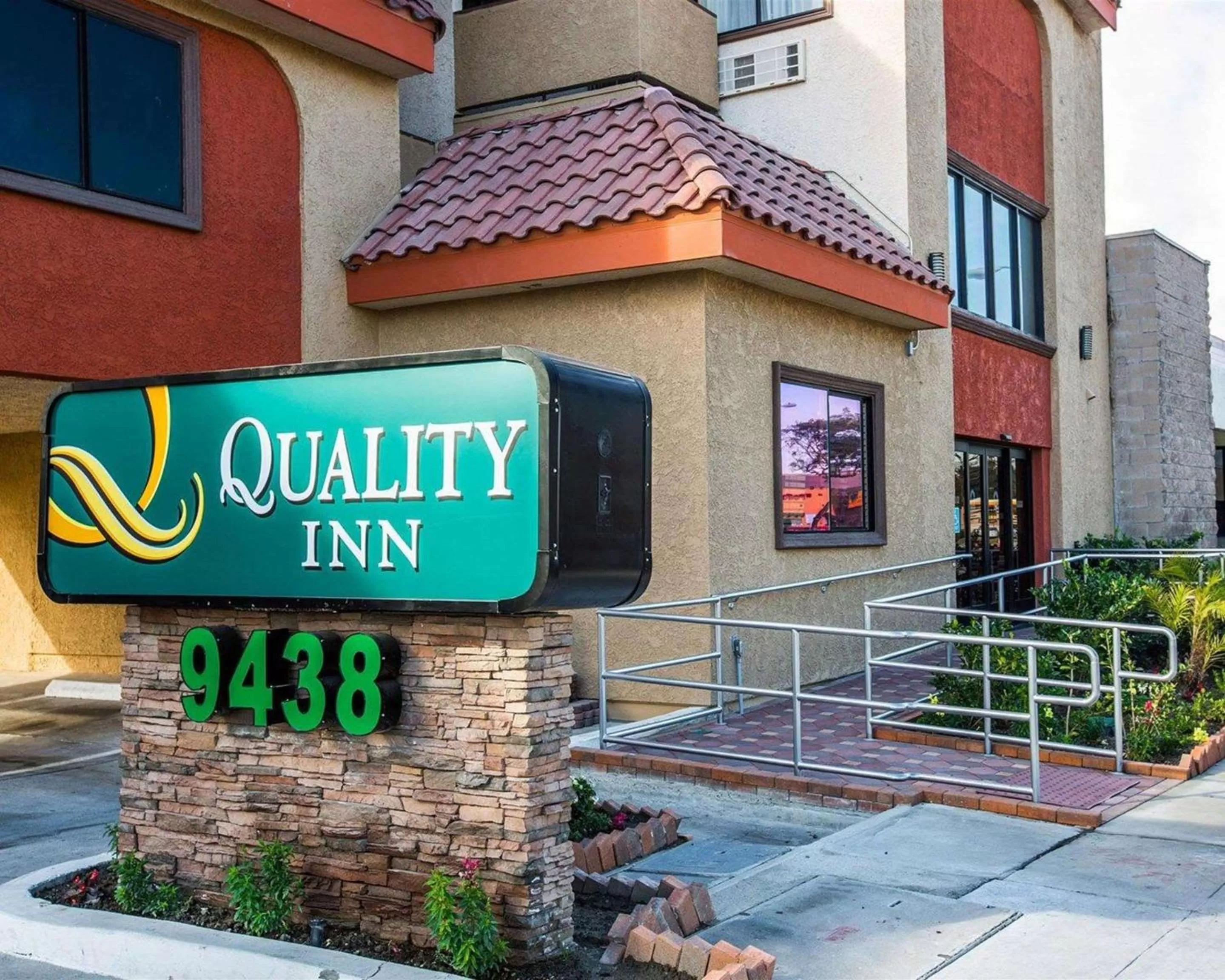 Property building in Quality Inn Downey