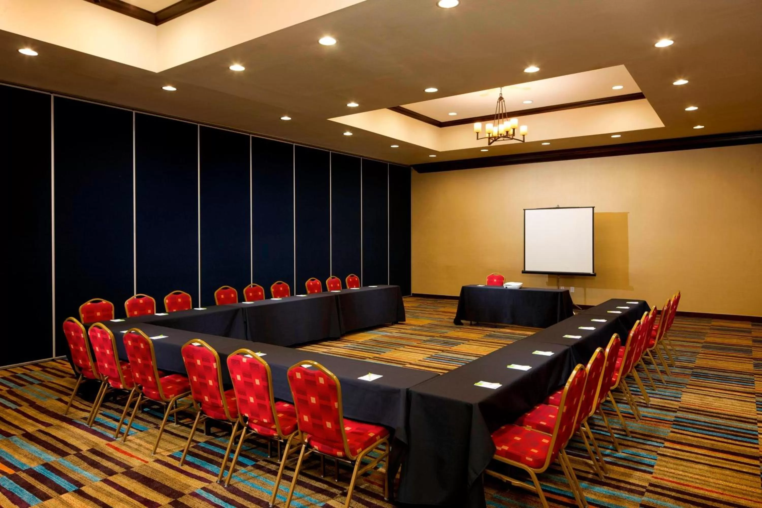 Meeting/conference room in Fairfield Inn & Suites Houston Intercontinental Airport