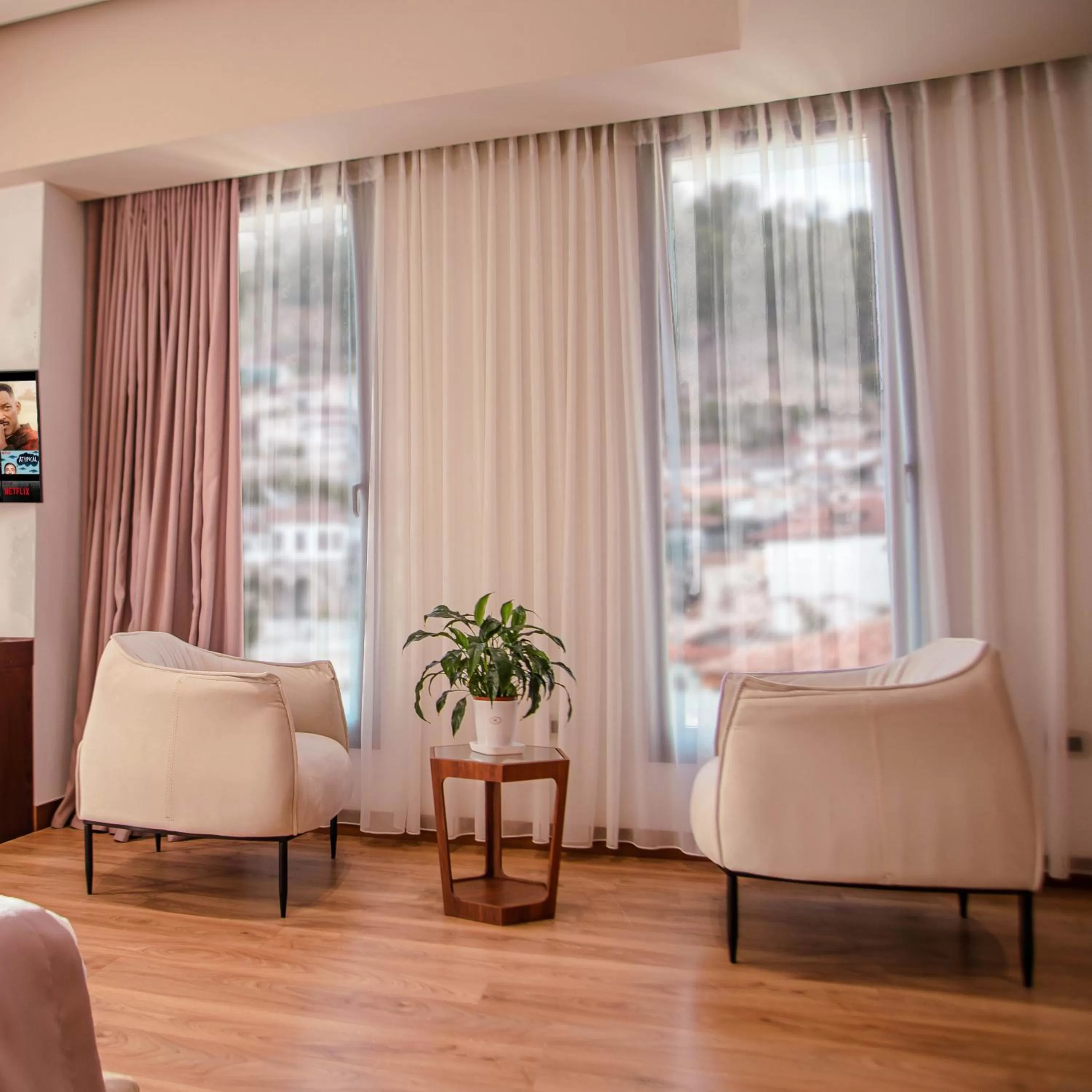 Seating area in Portik Hotel