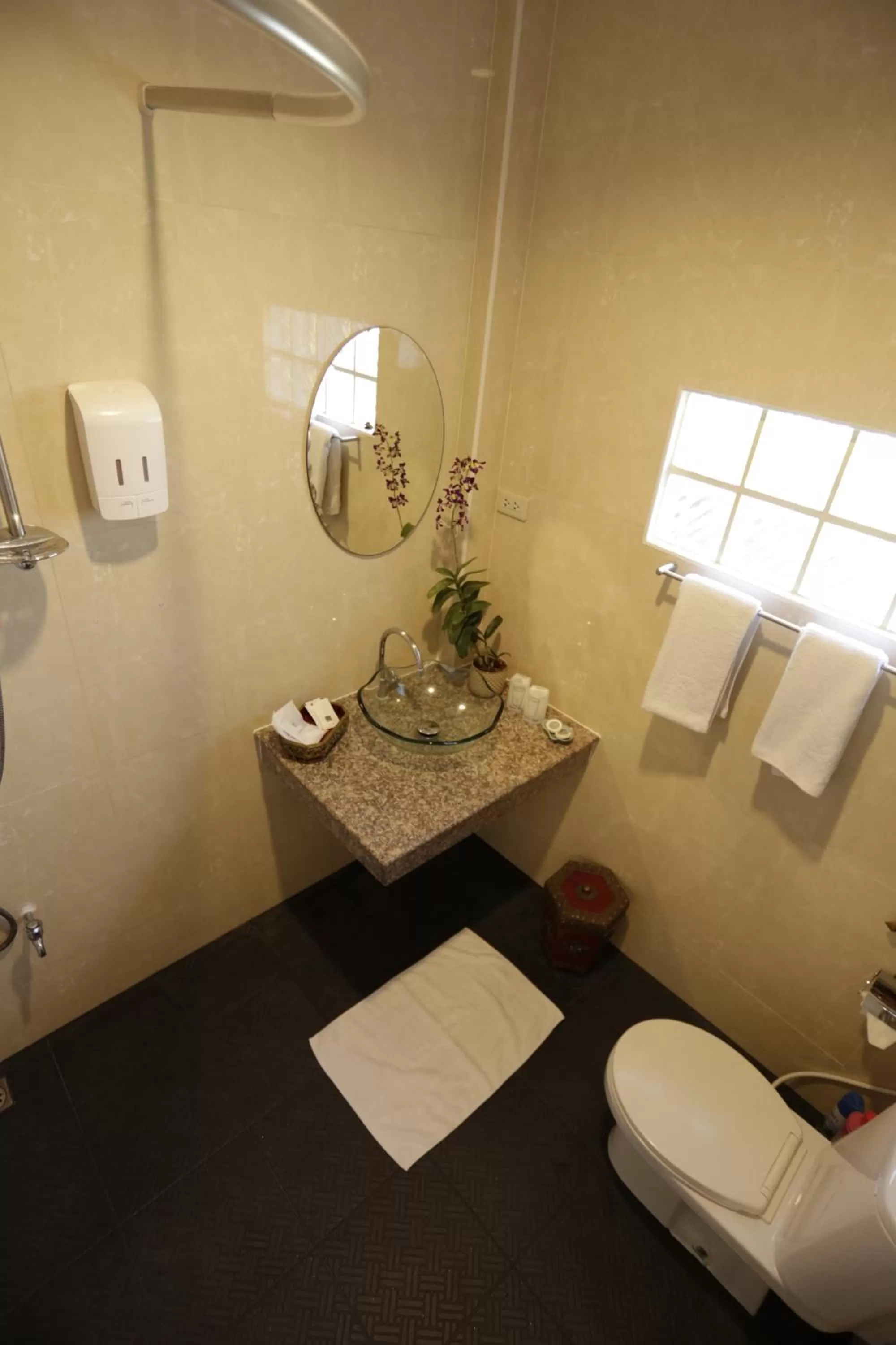 Bathroom in Liam's Guesthouse Adults Only