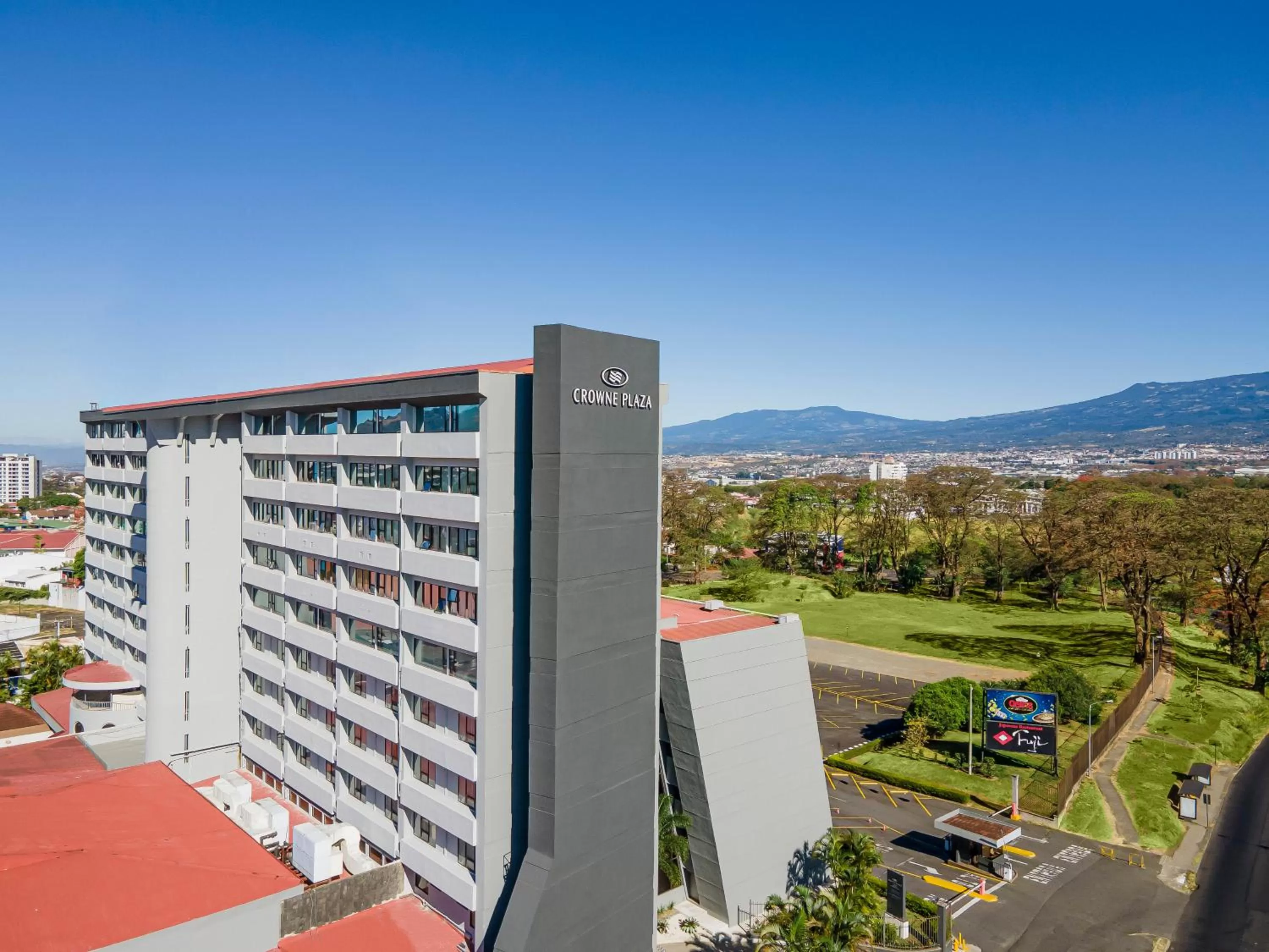 Property building in Crowne Plaza San Jose La Sabana by IHG