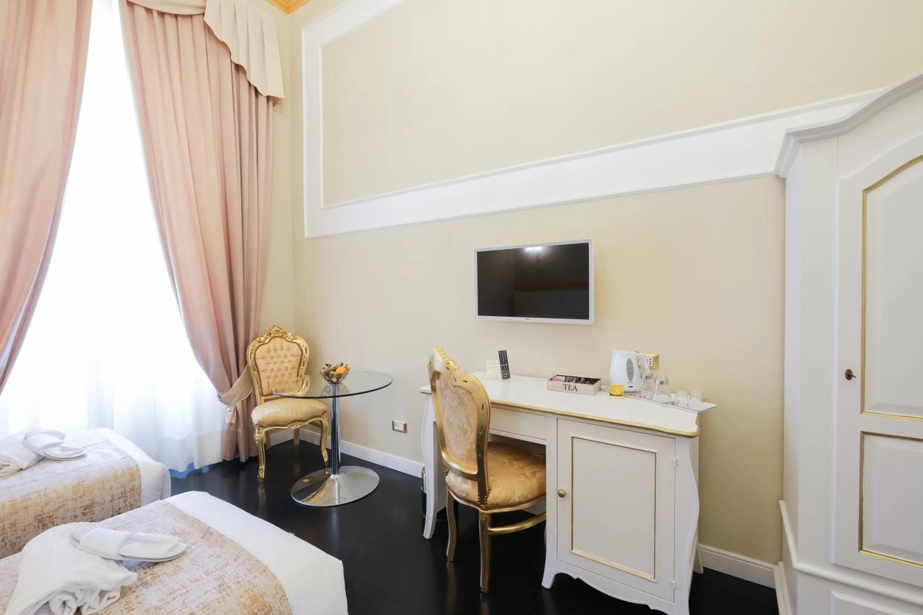 Photo of the whole room, Bed in B&B Kingsman