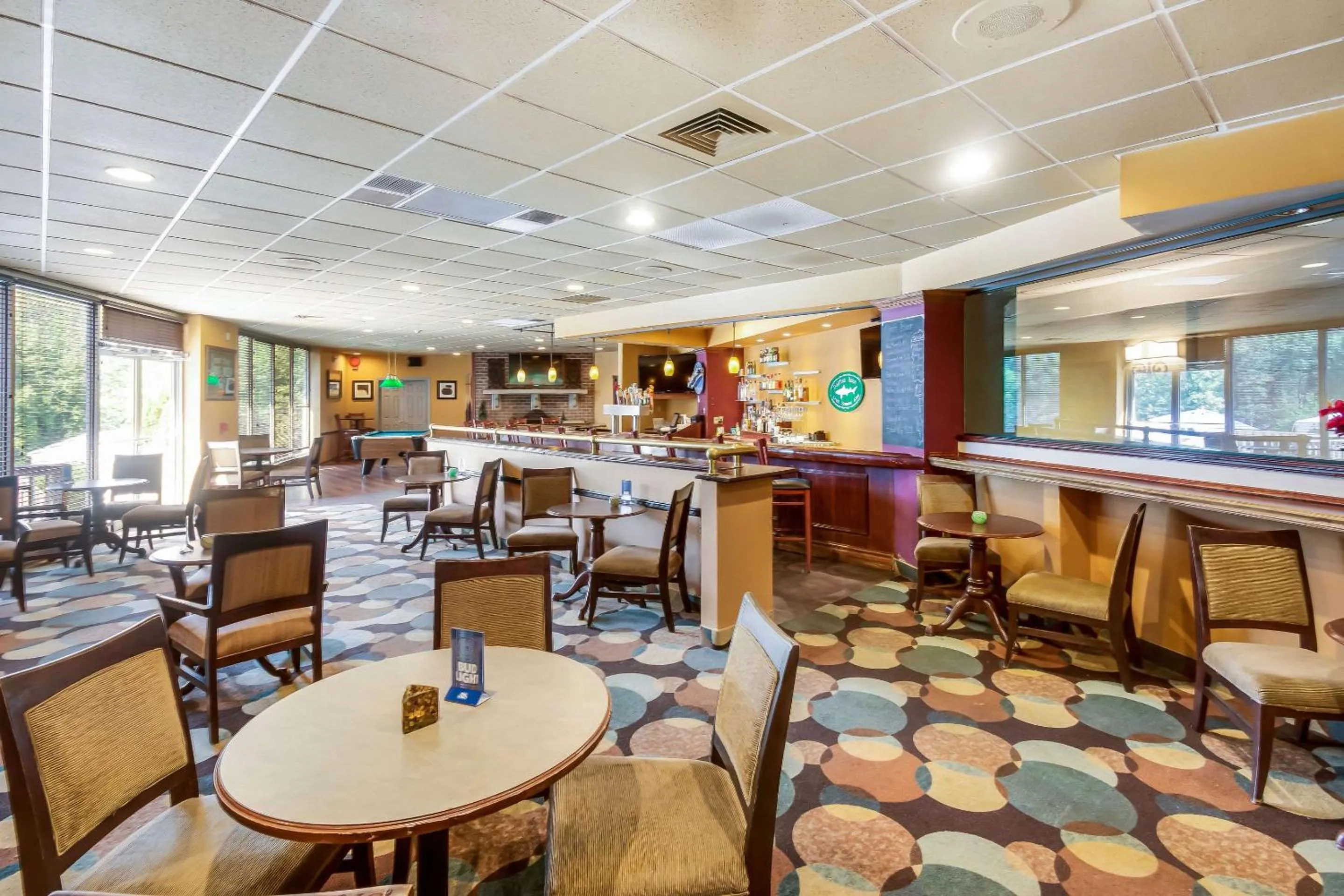 Restaurant/places to eat in Exton Hotel and Conference Center