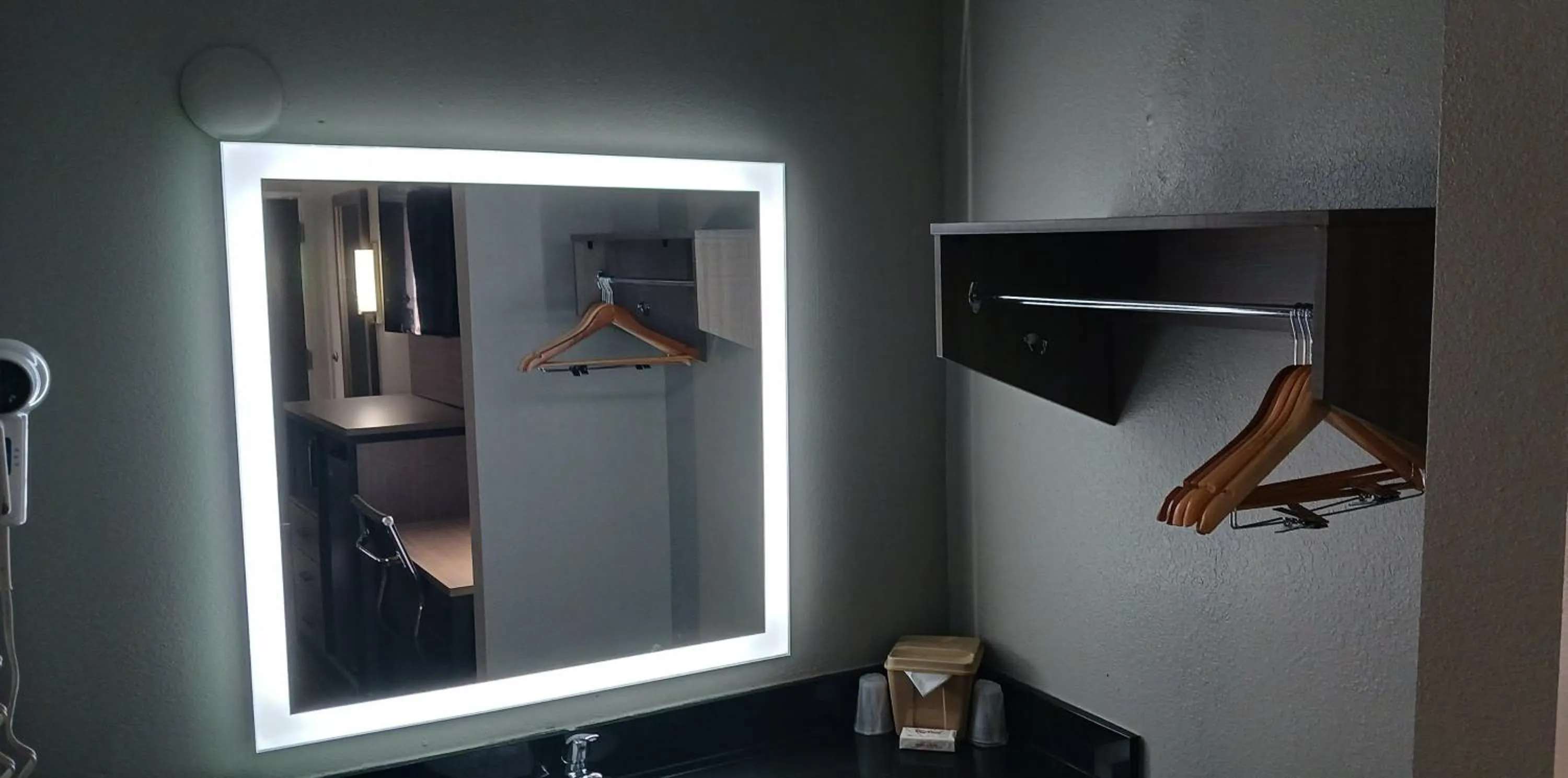 Bathroom in Red Roof Inn Fort Worth West