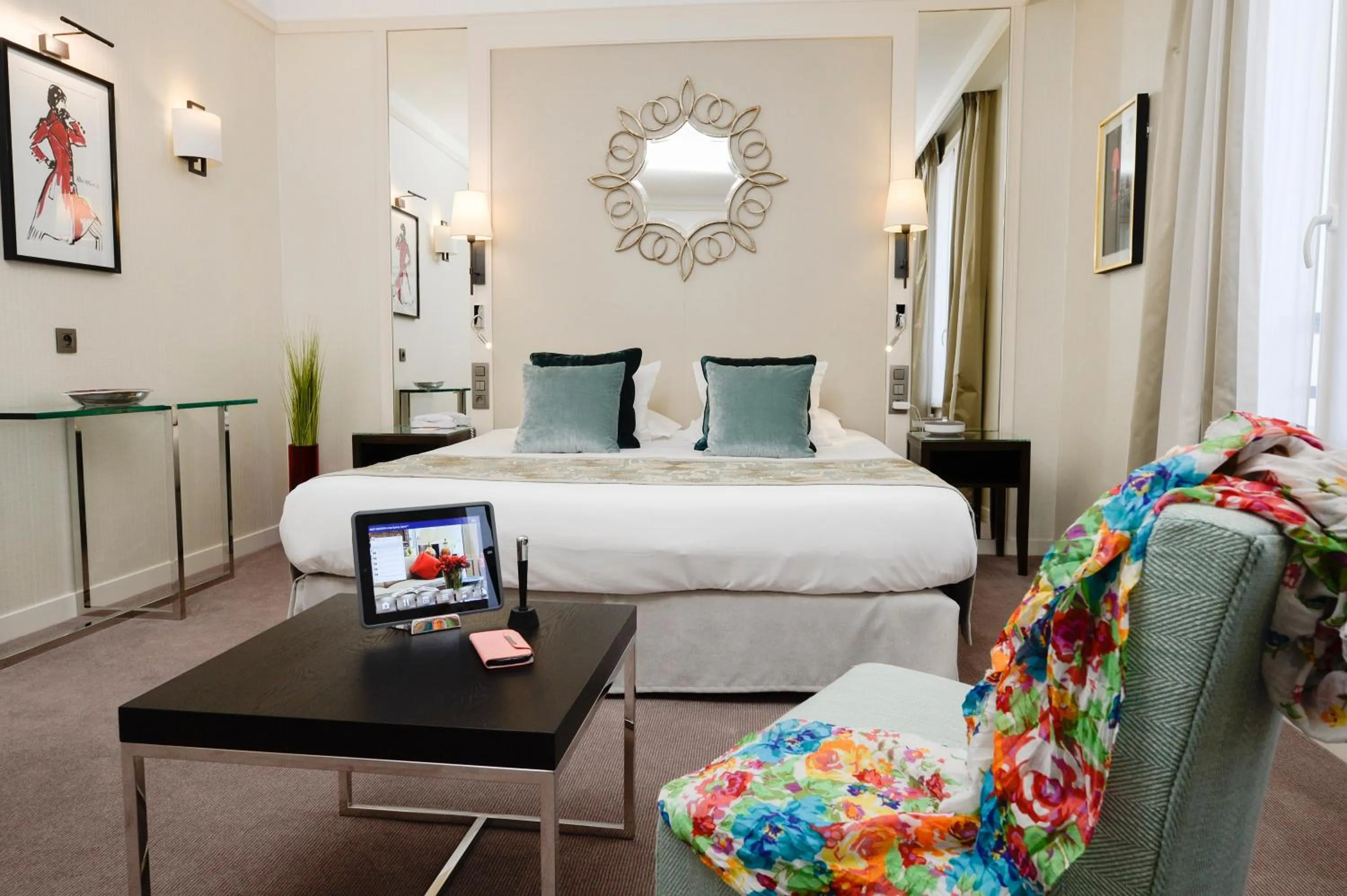 Photo of the whole room, Bed in Best Western Plus Hotel Sydney Opera