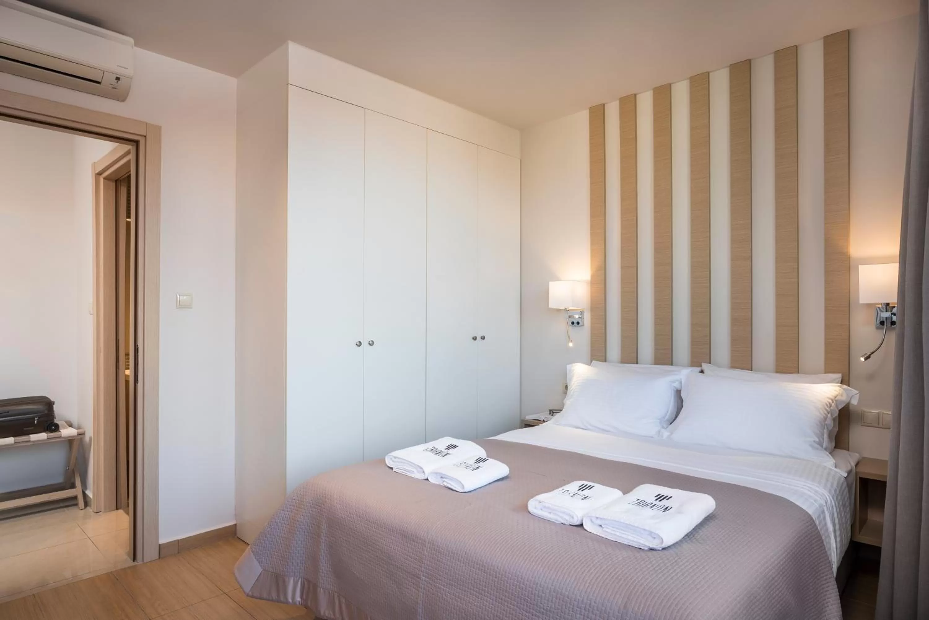 Bedroom, Bed in Trianon Luxury Apartments & Suites
