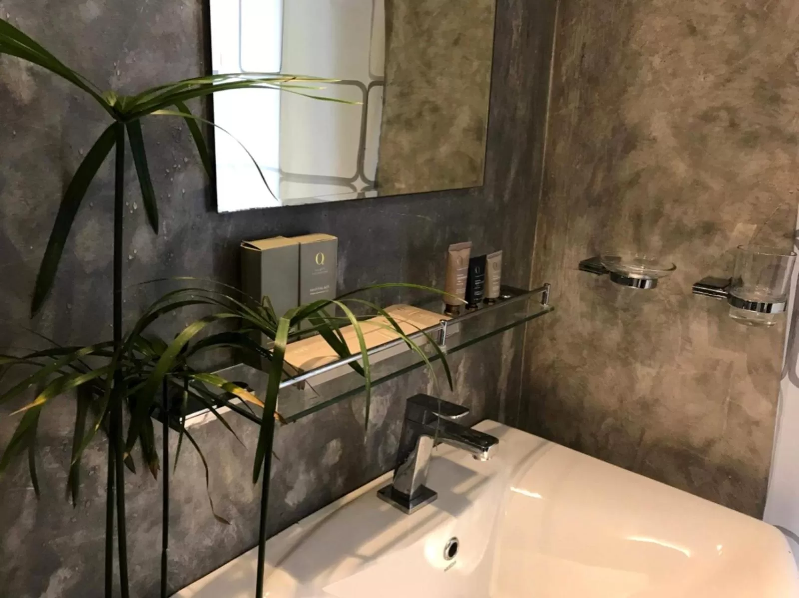 Bathroom in Weligama Bay Watsila Resort