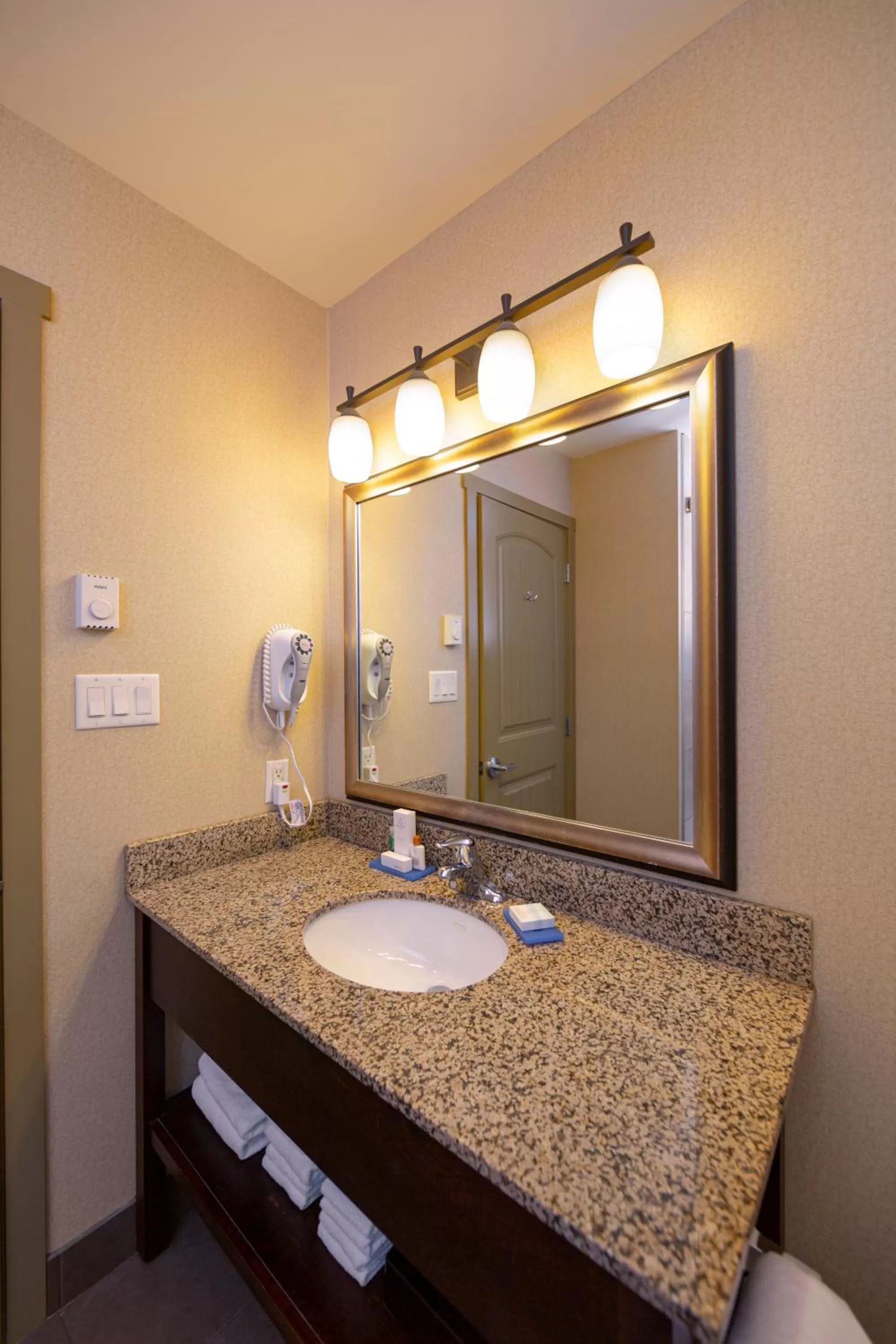 Bathroom in Bayview Hotel