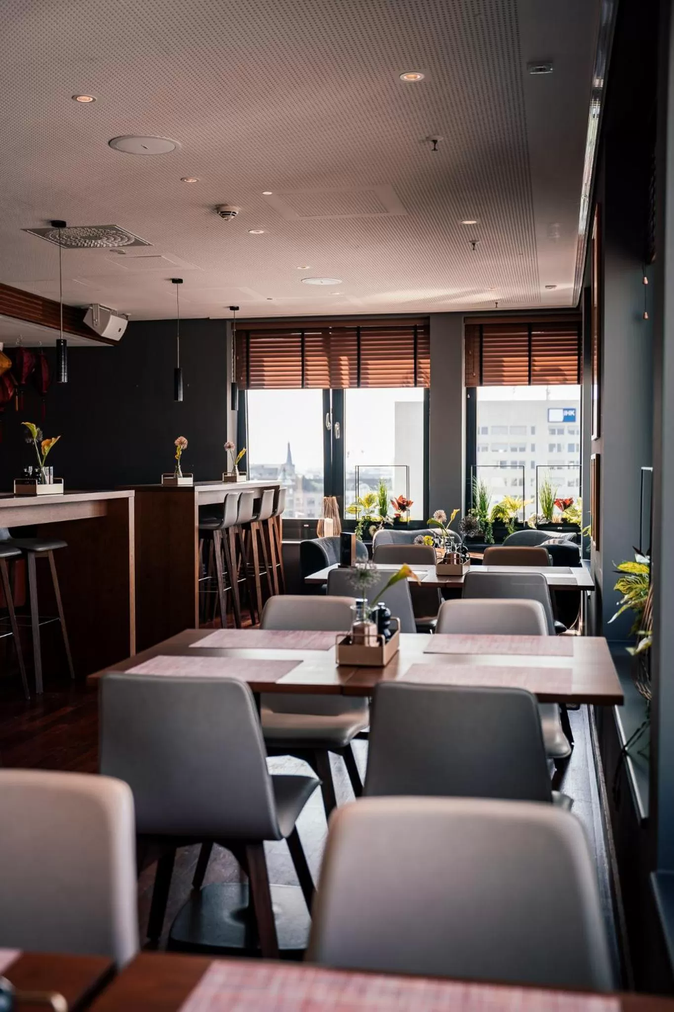 Restaurant/places to eat in Me and All Hotel Dusseldorf, by Hyatt