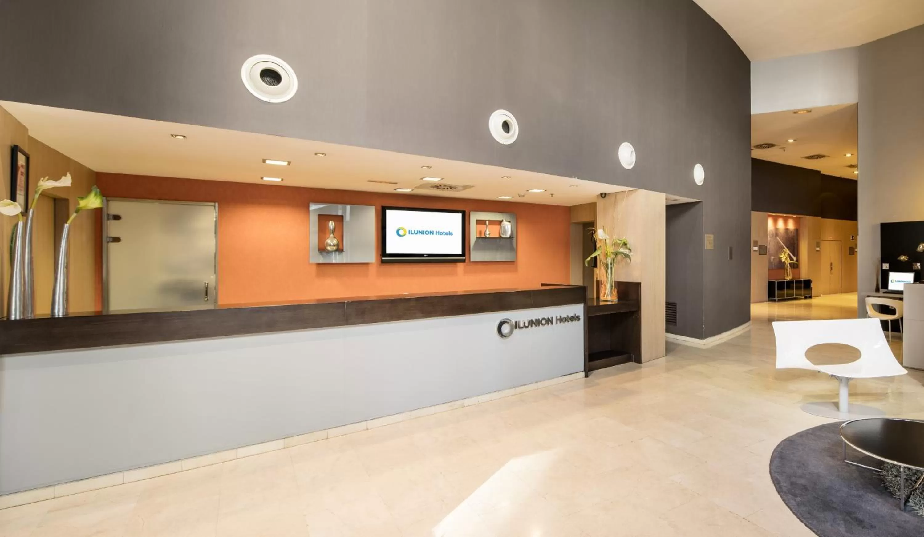 Lobby or reception in Ilunion Aqua 3