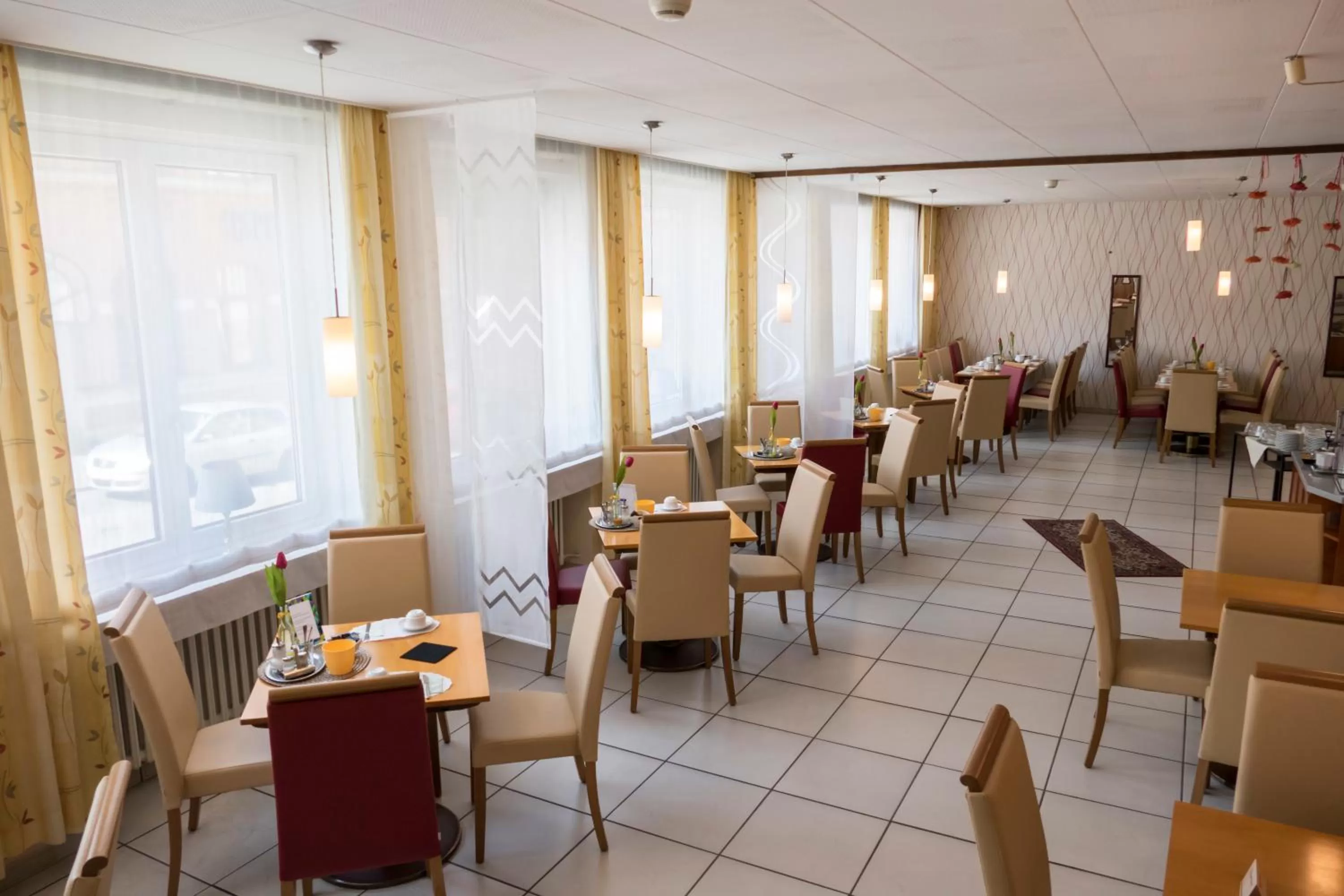 Restaurant/places to eat in Hotel Excelsior