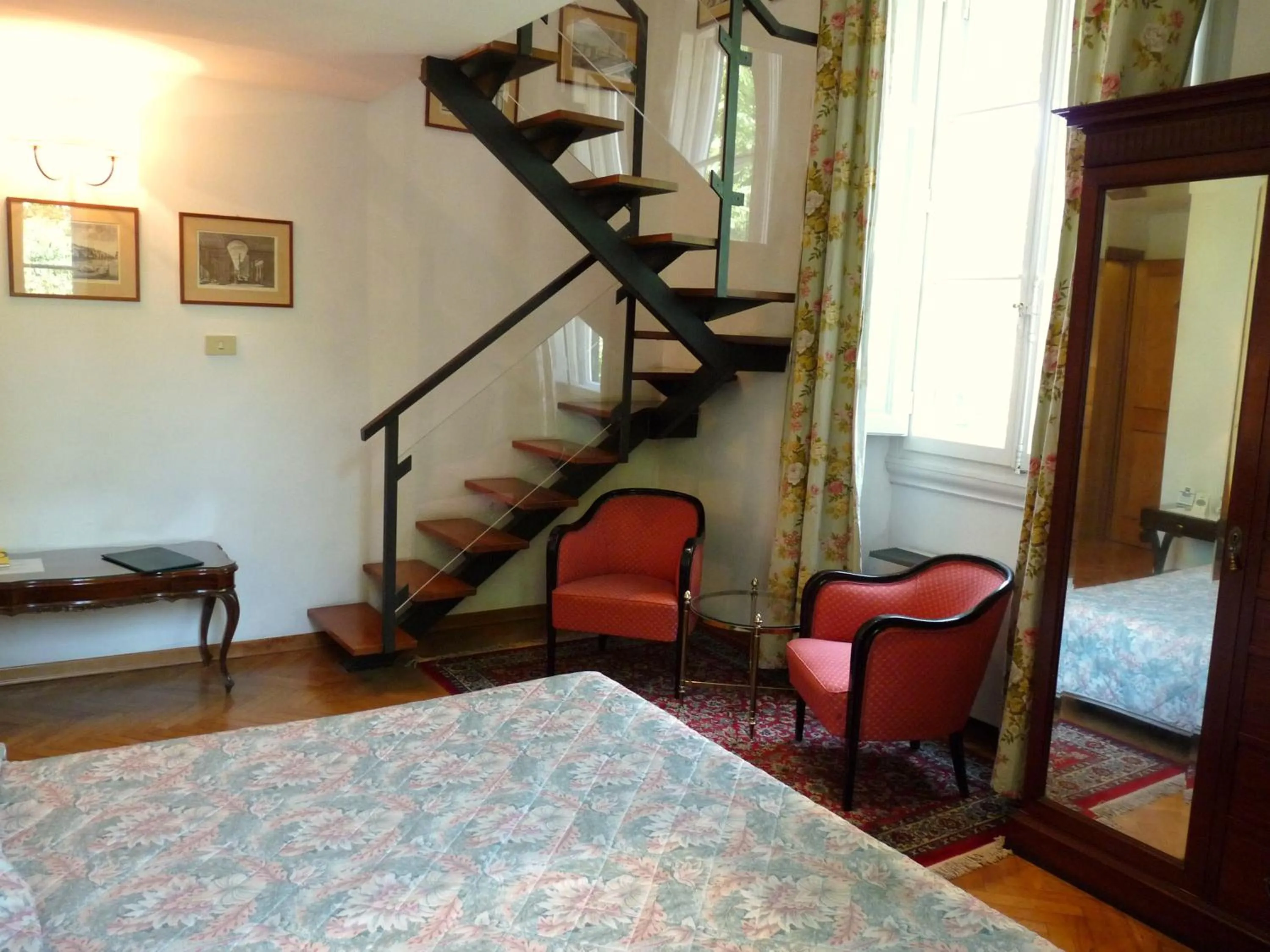 Day, Bed in Classic Hotel