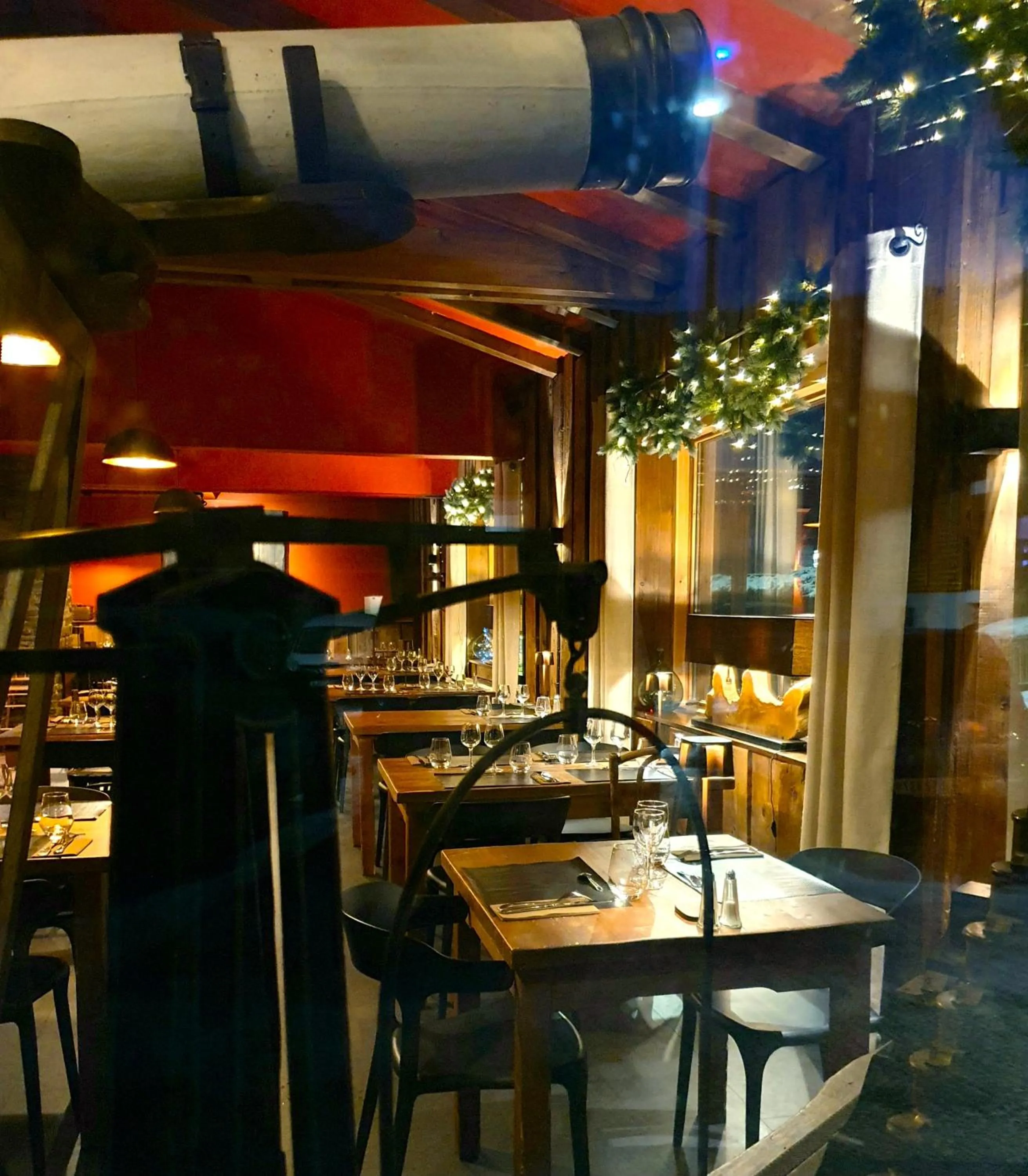 Restaurant/places to eat in Chalet Hôtel du Bois