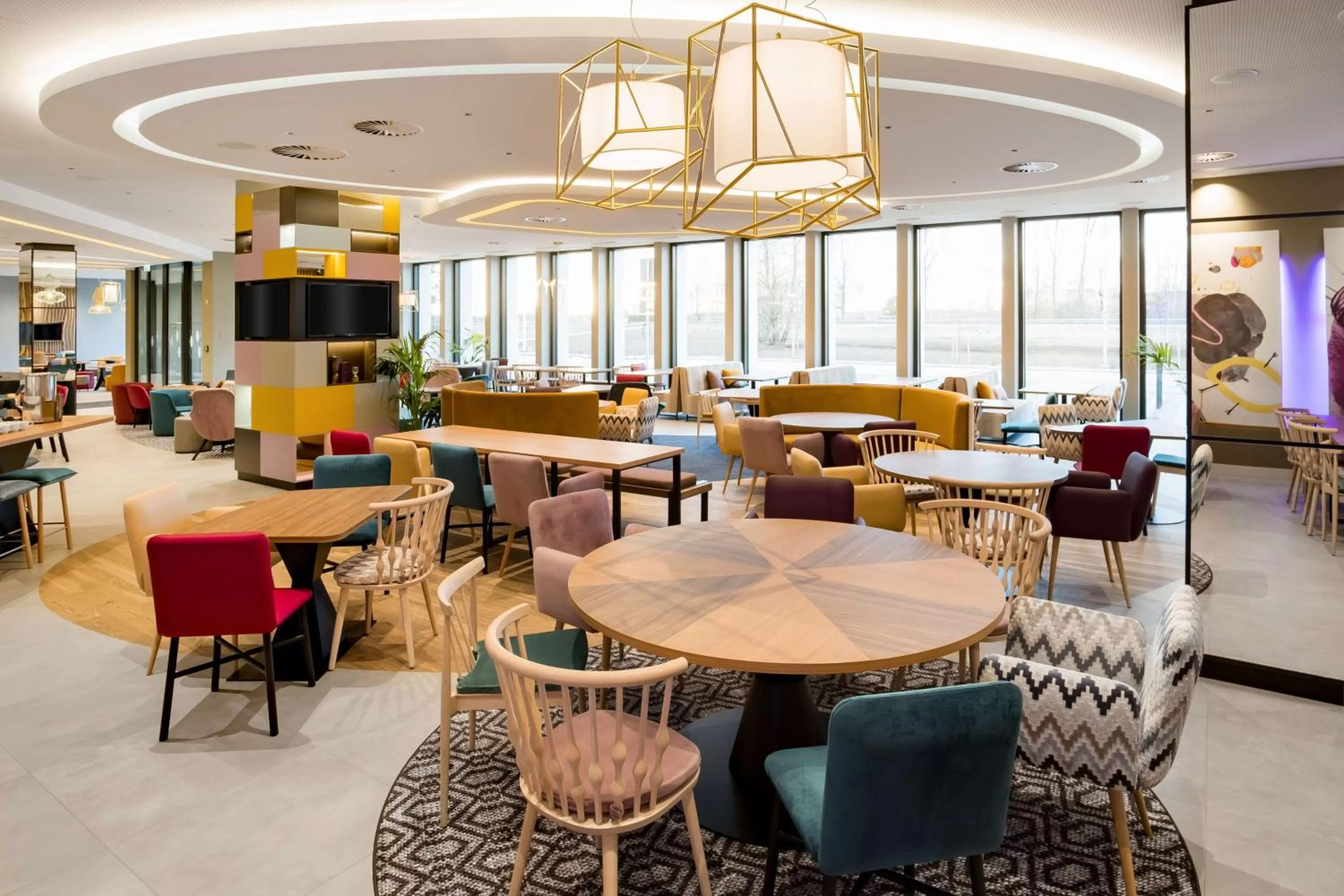 Restaurant/places to eat in Hampton by Hilton Riga Airport