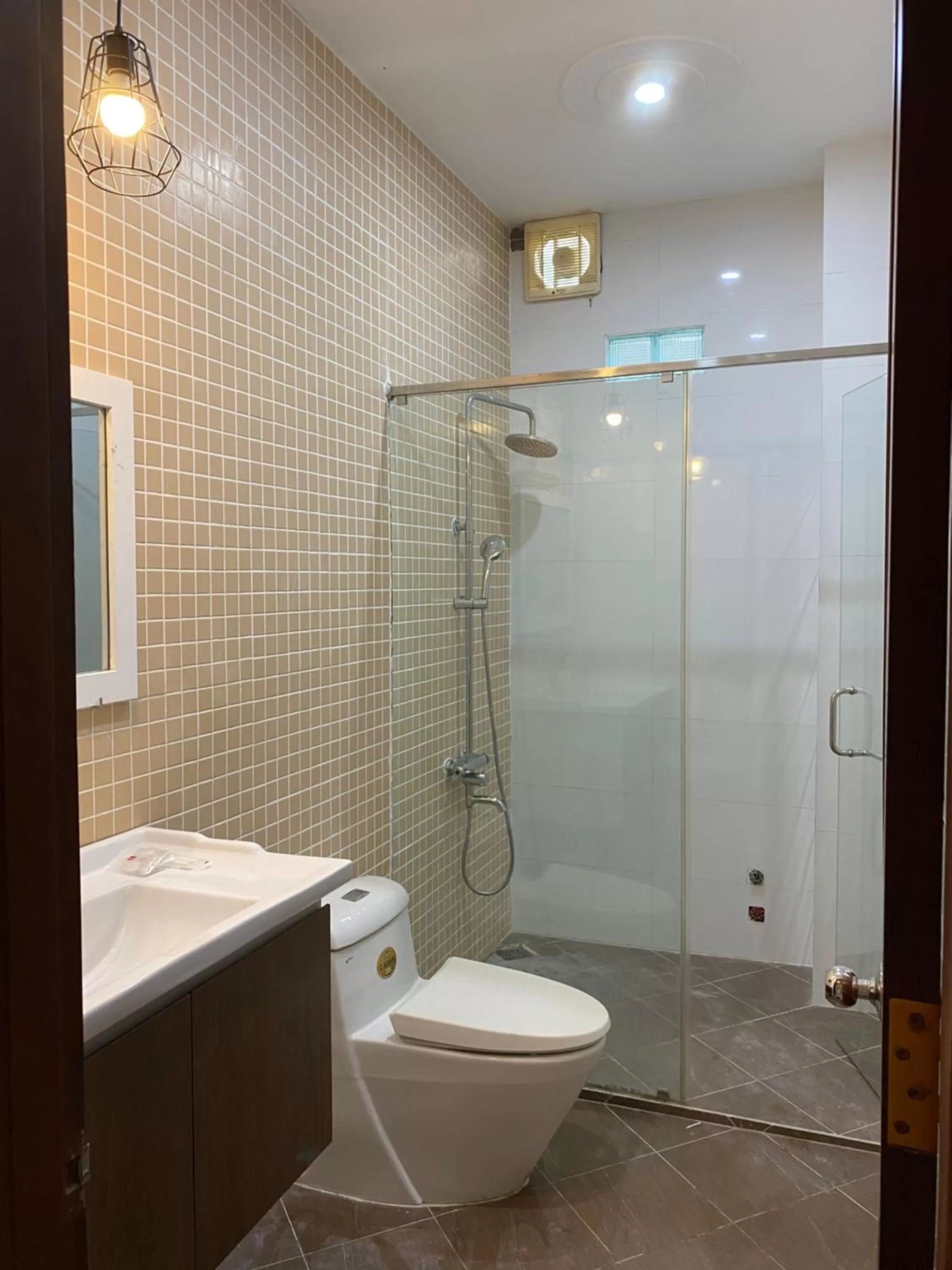 Bathroom in Emerald Boutique Stay 2