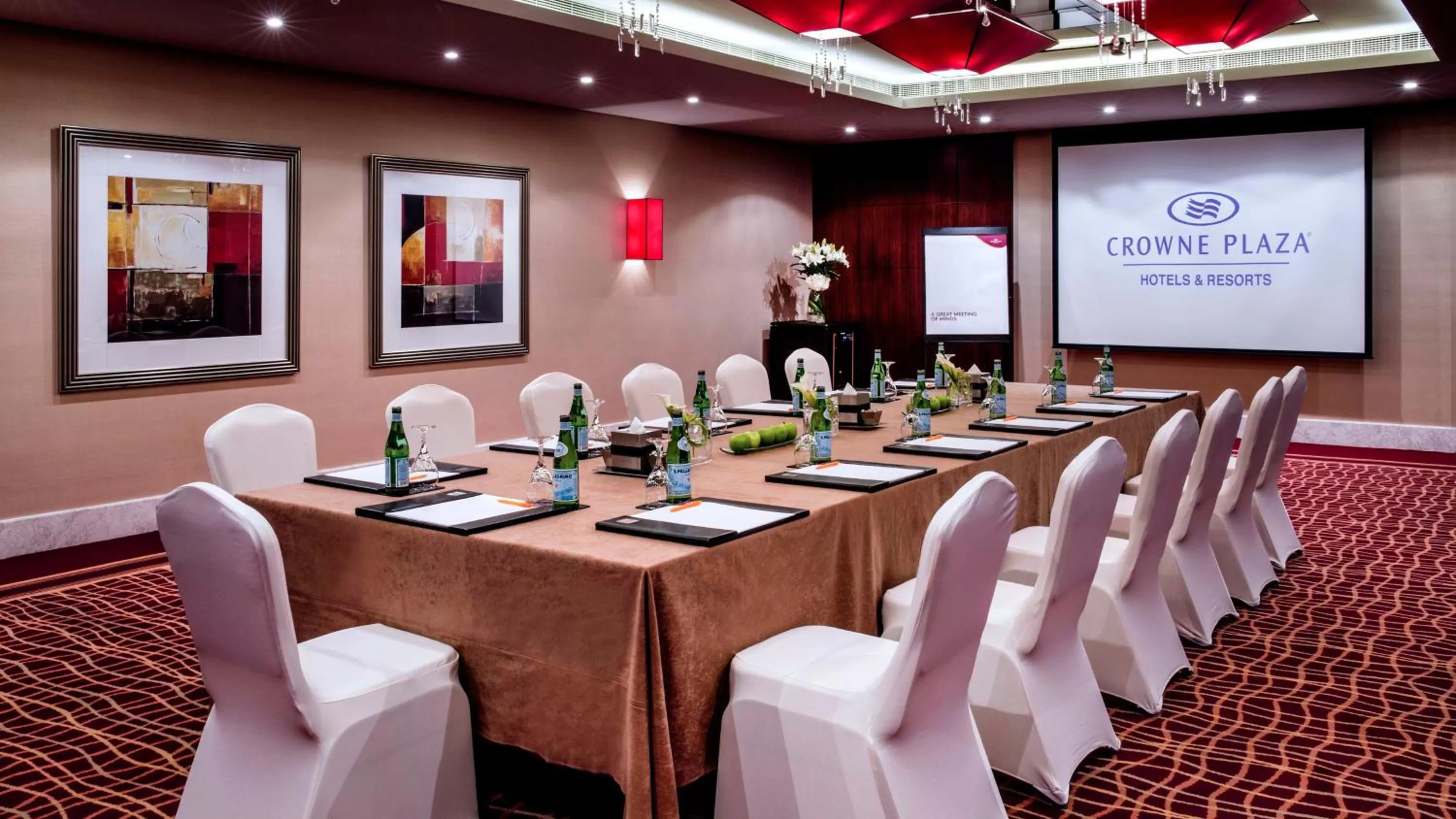 Meeting/conference room in Crowne Plaza Dubai Deira by IHG