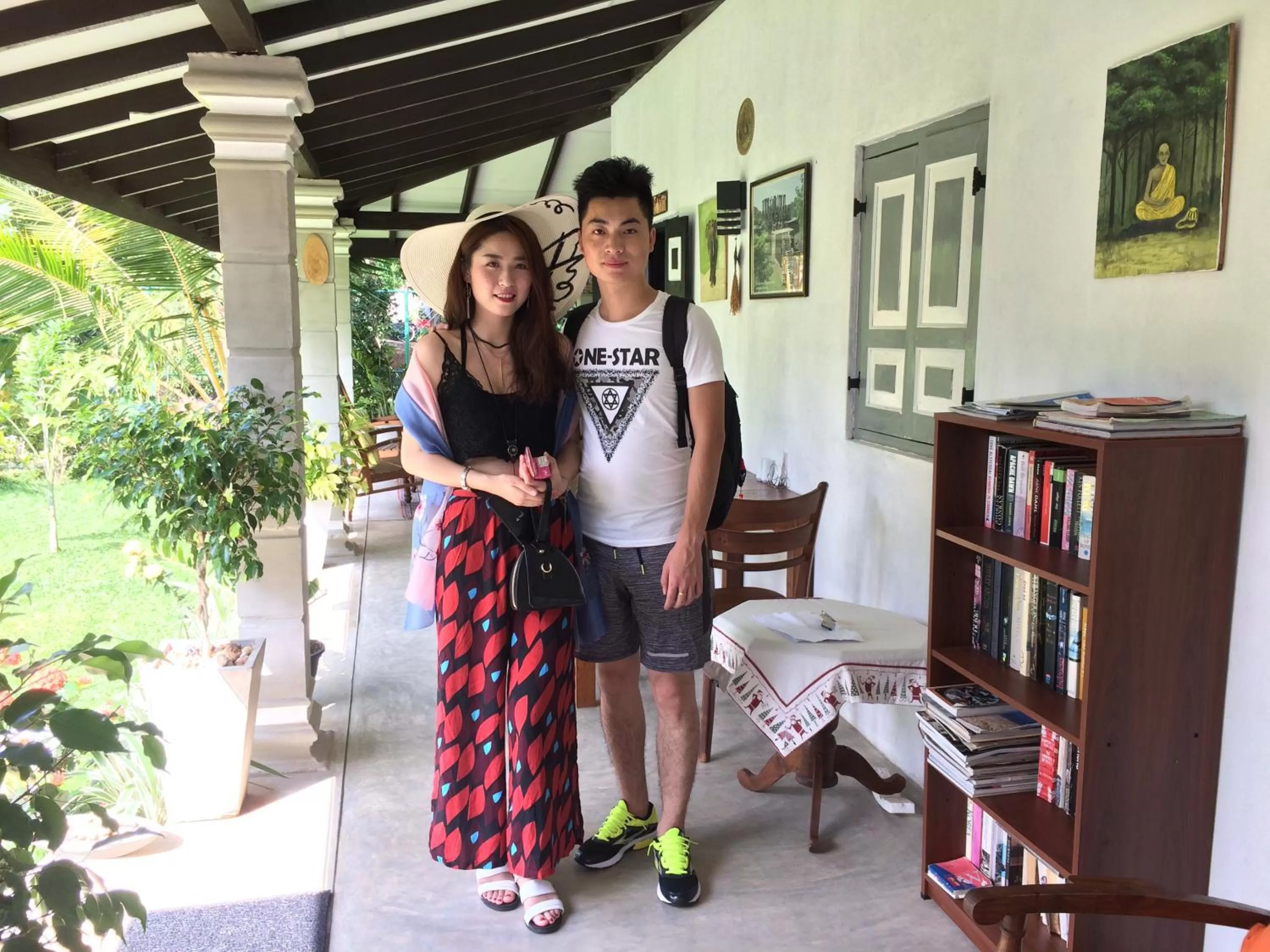 Family in Green Wood Villa Negombo