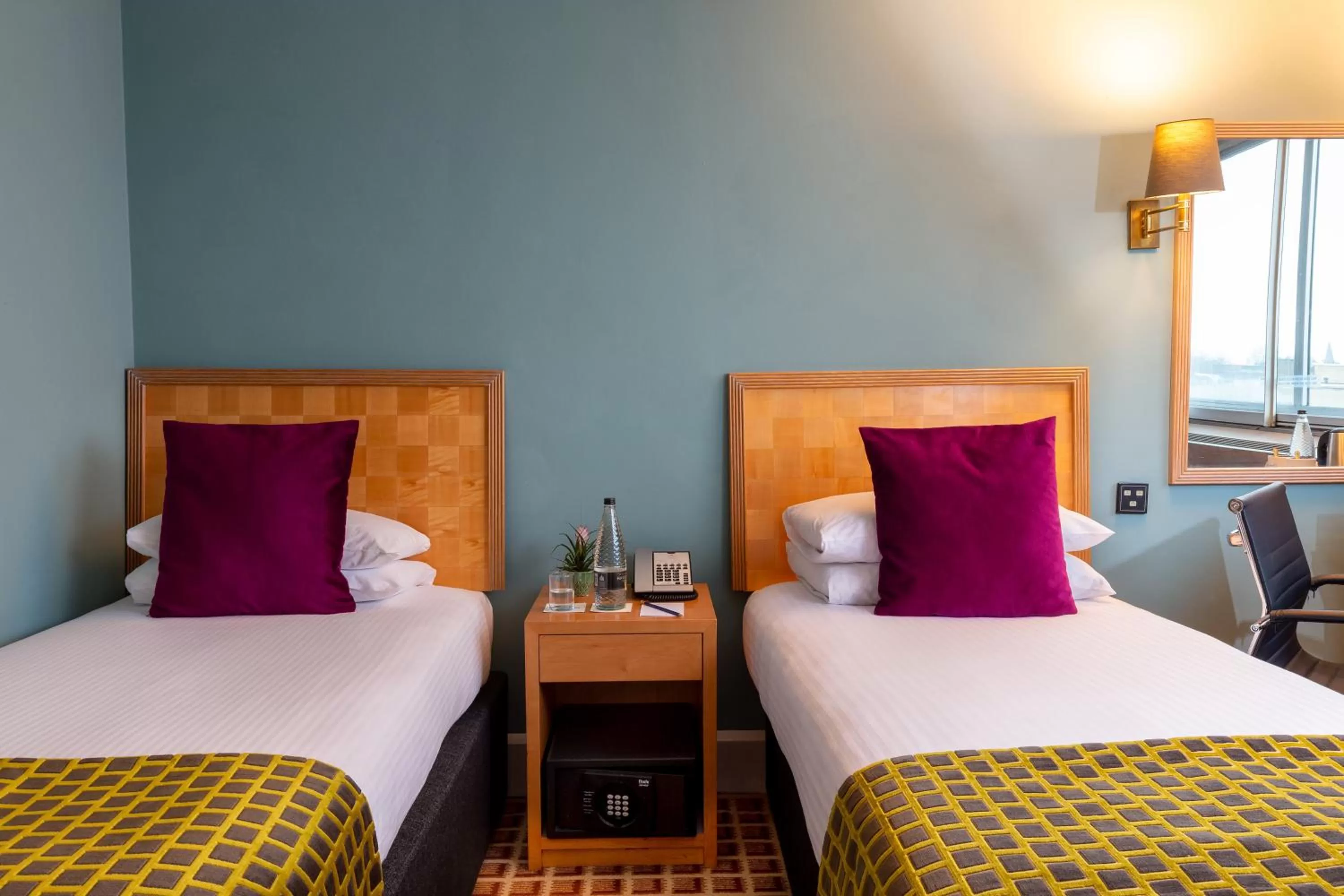 Bed in Copthorne Tara Hotel London Kensington